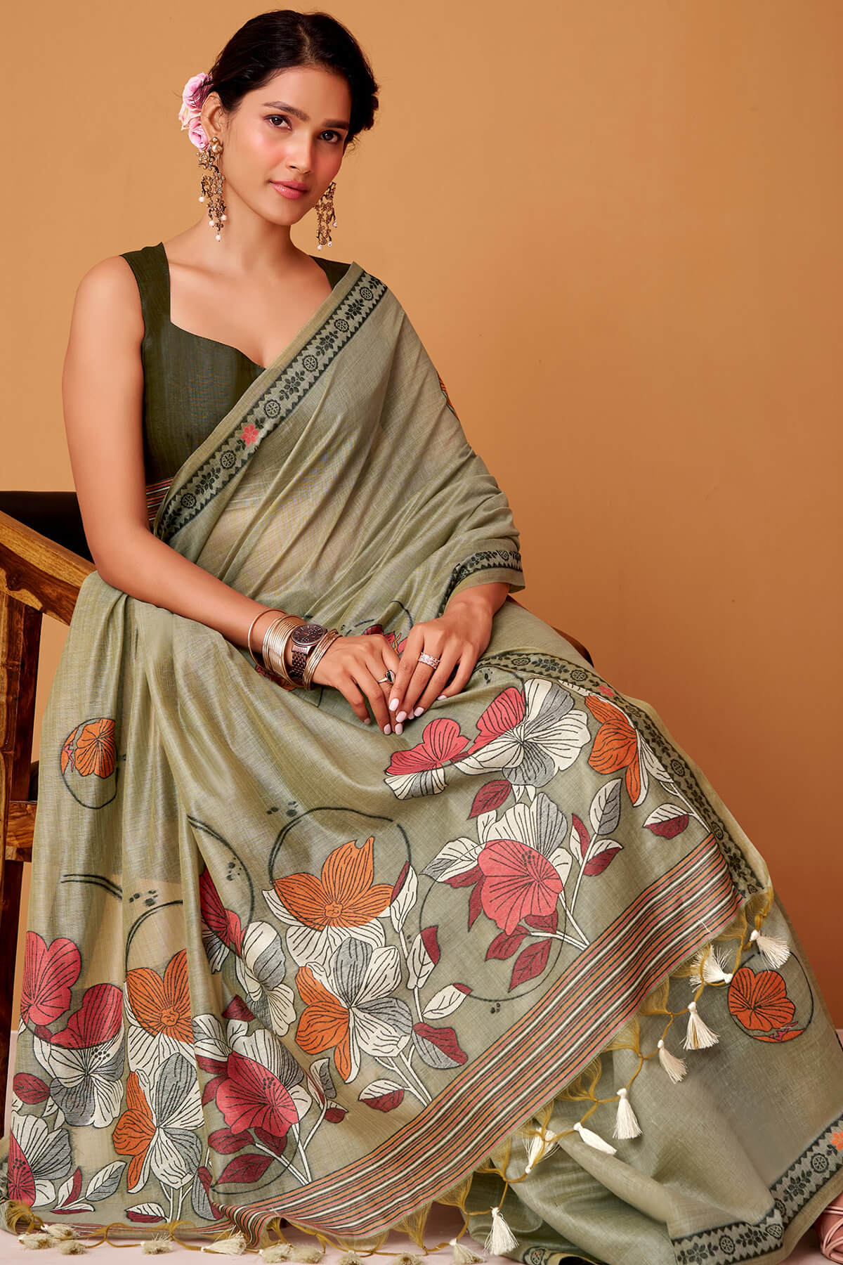 Girlish Green Jamdani Cotton Silk Saree With Sizzling Blouse Piece