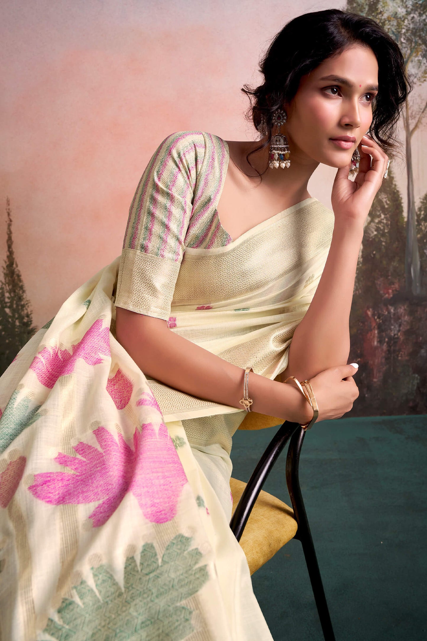 Groovy Beige Zari Woven Pure Linen Silk Saree With Woebegone Blouse Piece