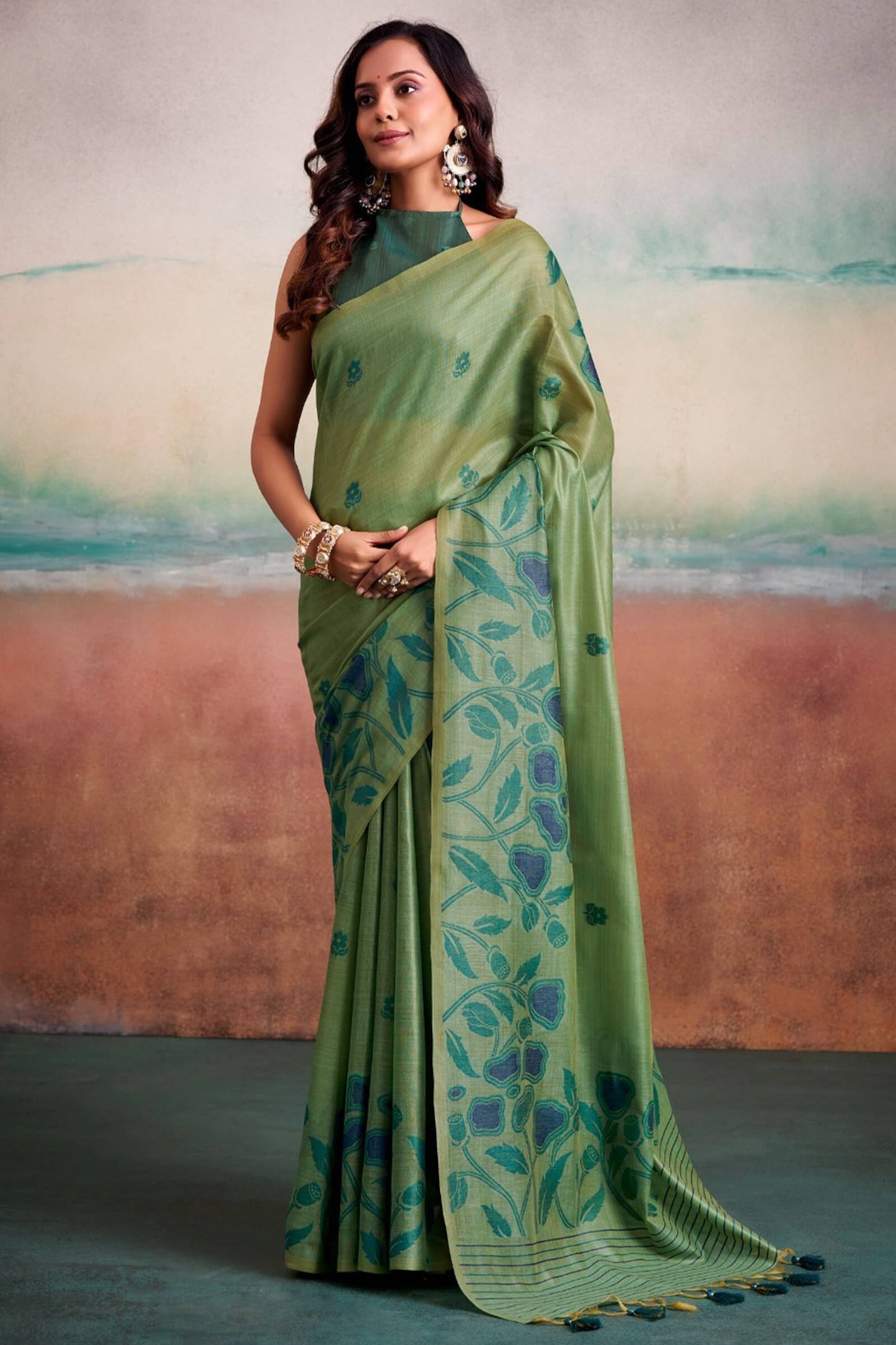 Resplendent Green Cotton Silk Saree With Flamboyant Blouse Piece