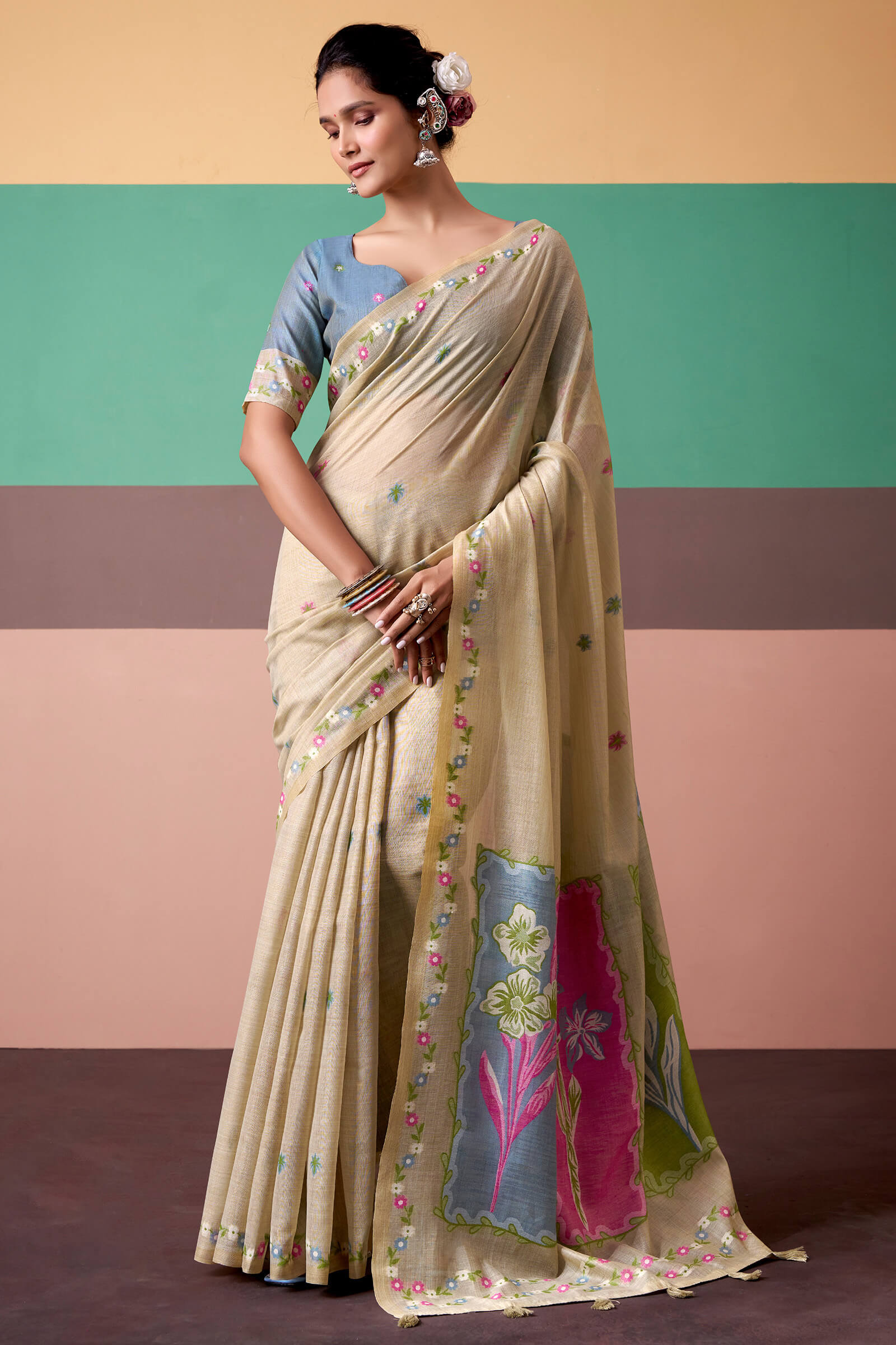 Ideal Beige Pure Munga Cotton Saree With Vivacious Blouse Piece