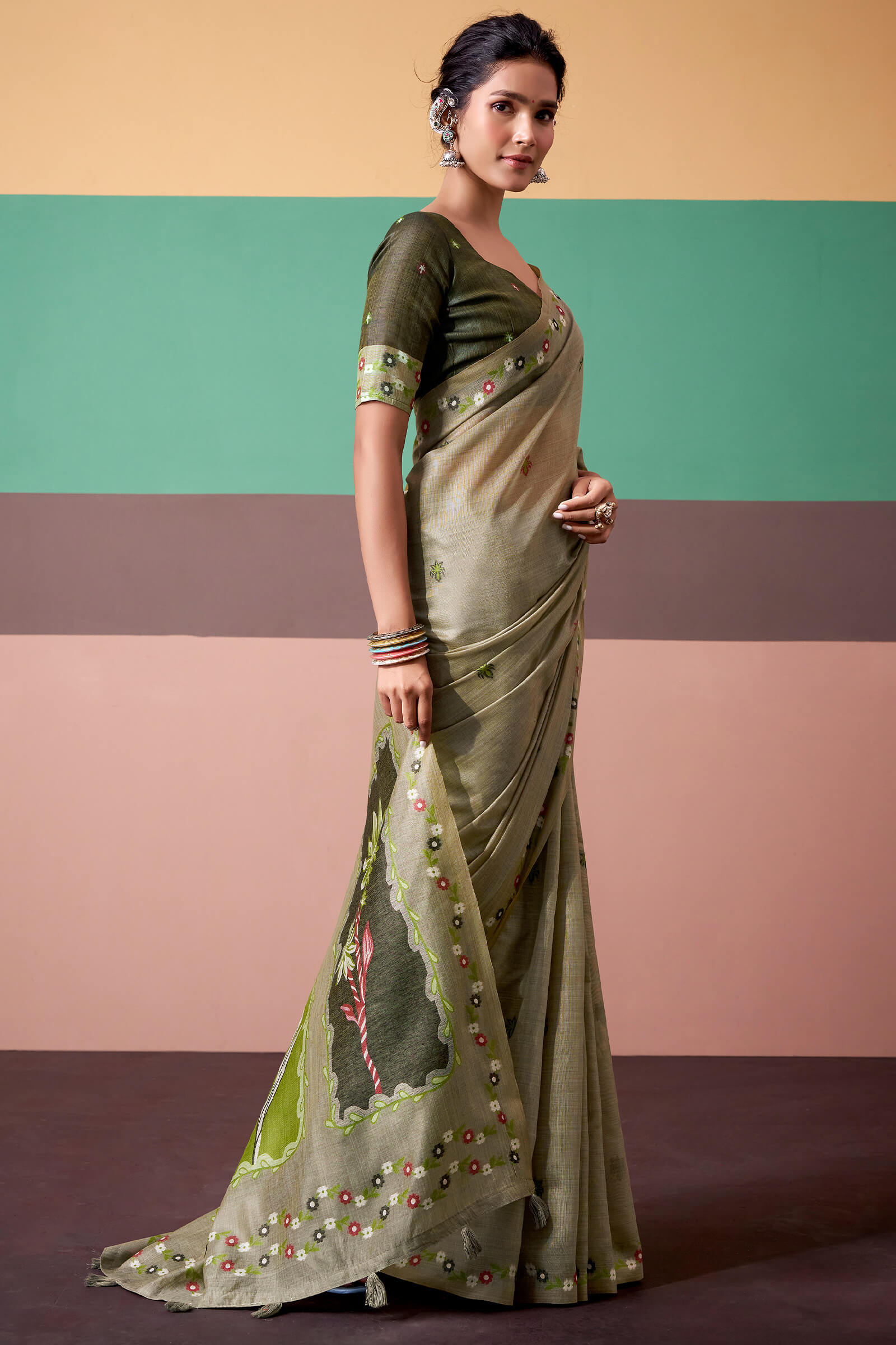 Admirable Green Pure Munga Cotton Saree With Dissemble Blouse Piece