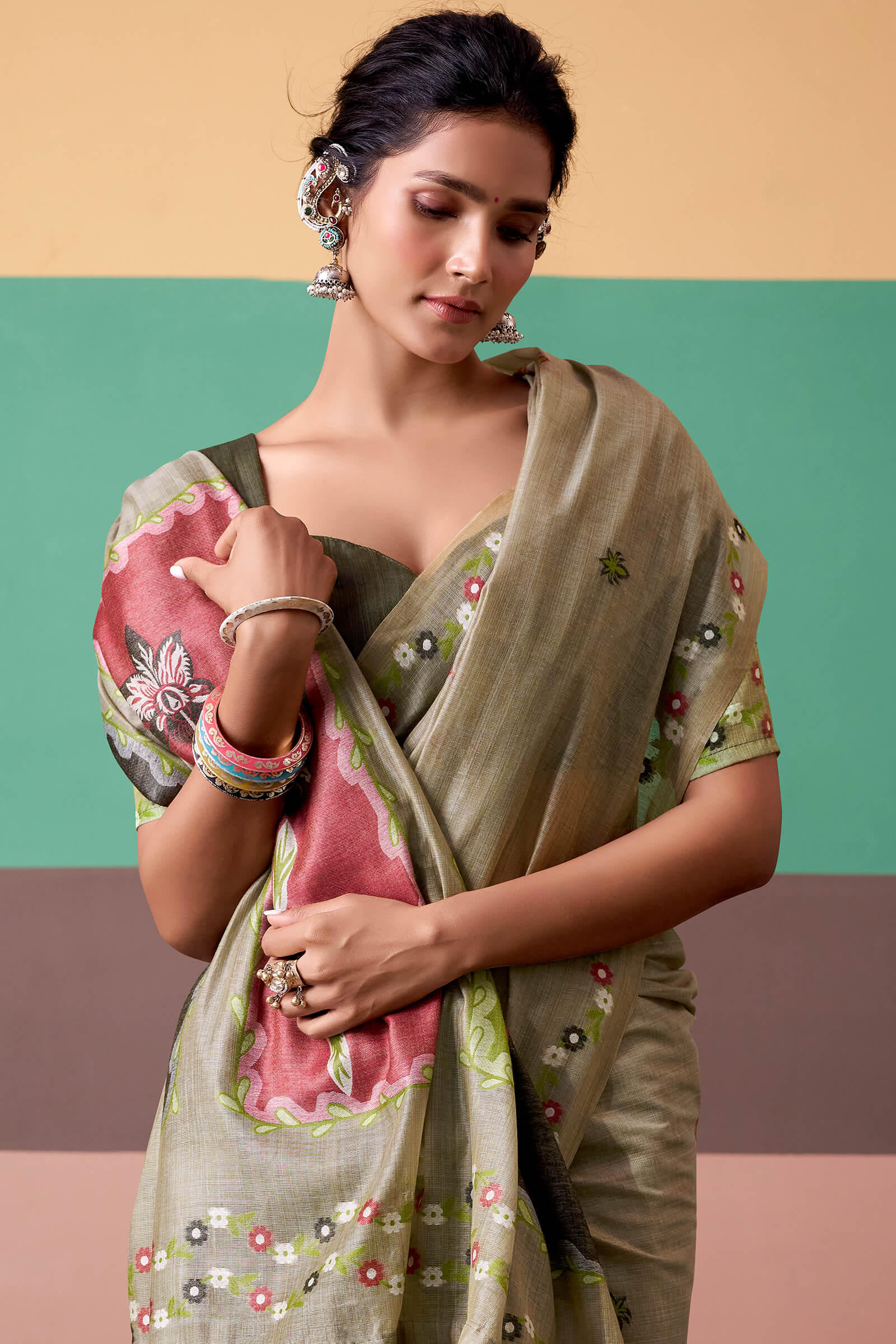 Admirable Green Pure Munga Cotton Saree With Dissemble Blouse Piece