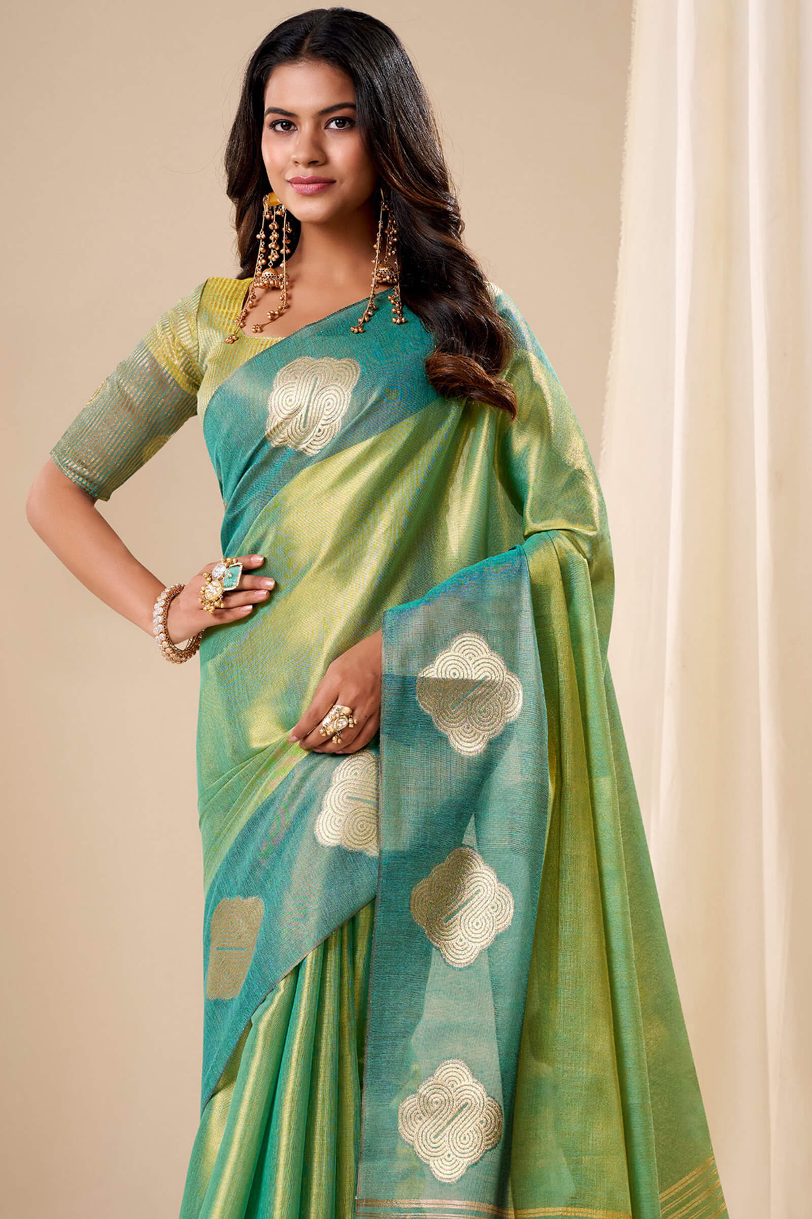 Staring Sea Green Pure Zari Weaving Banarasi Tissue Silk Saree With Tremendous Blouse Piece