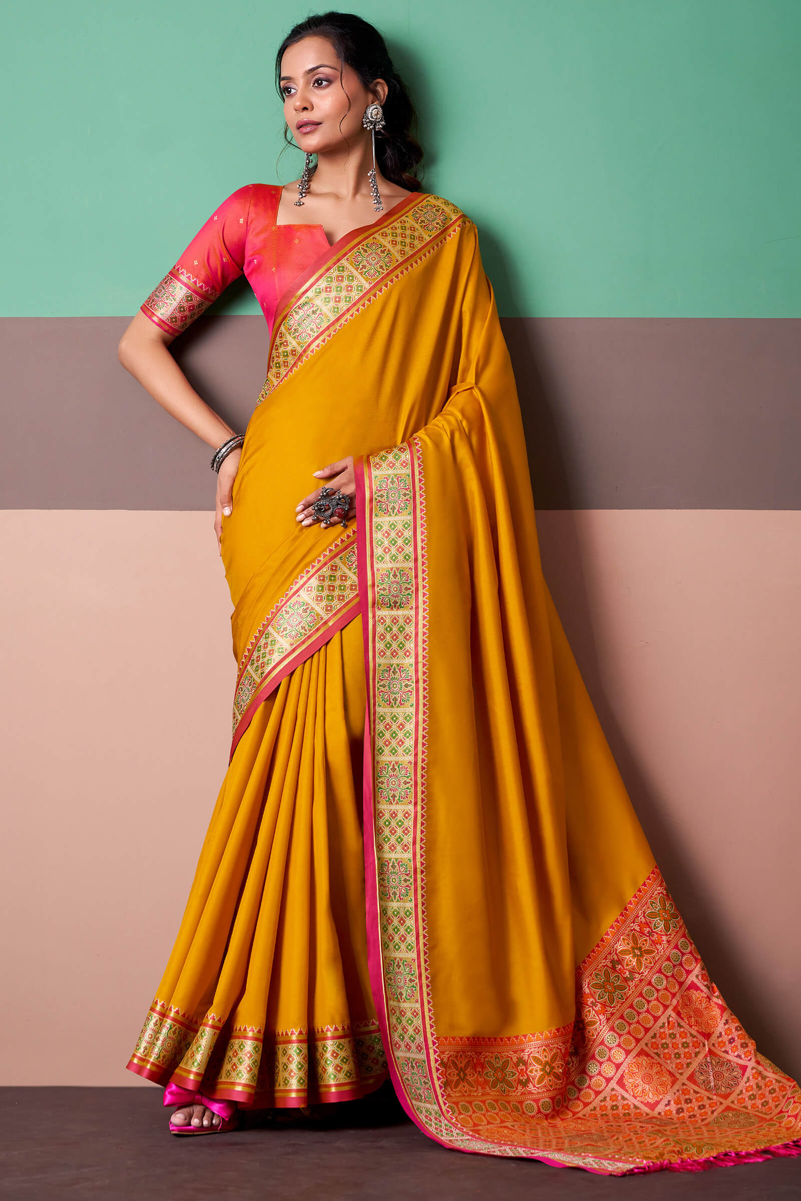 Exquisite Yellow Patola Silk Saree with Staring Blouse Piece