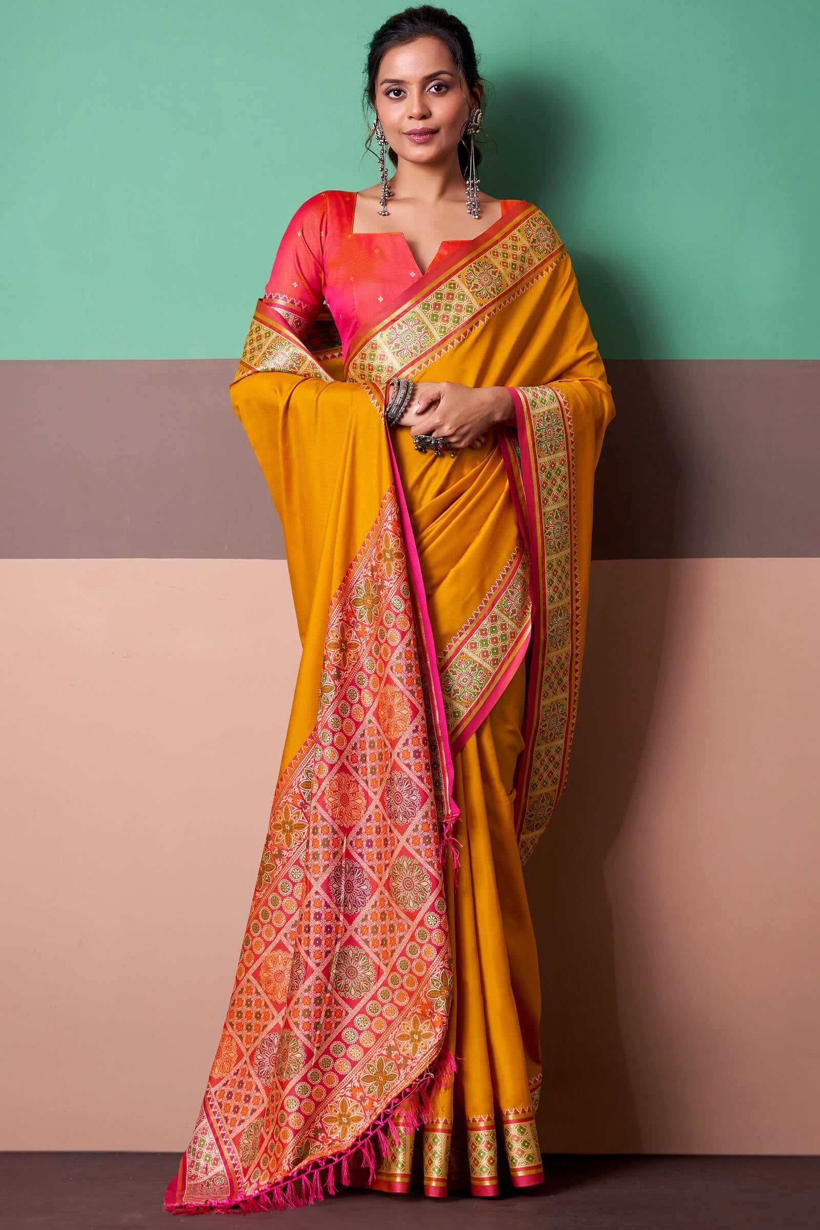 Exquisite Yellow Patola Silk Saree with Staring Blouse Piece