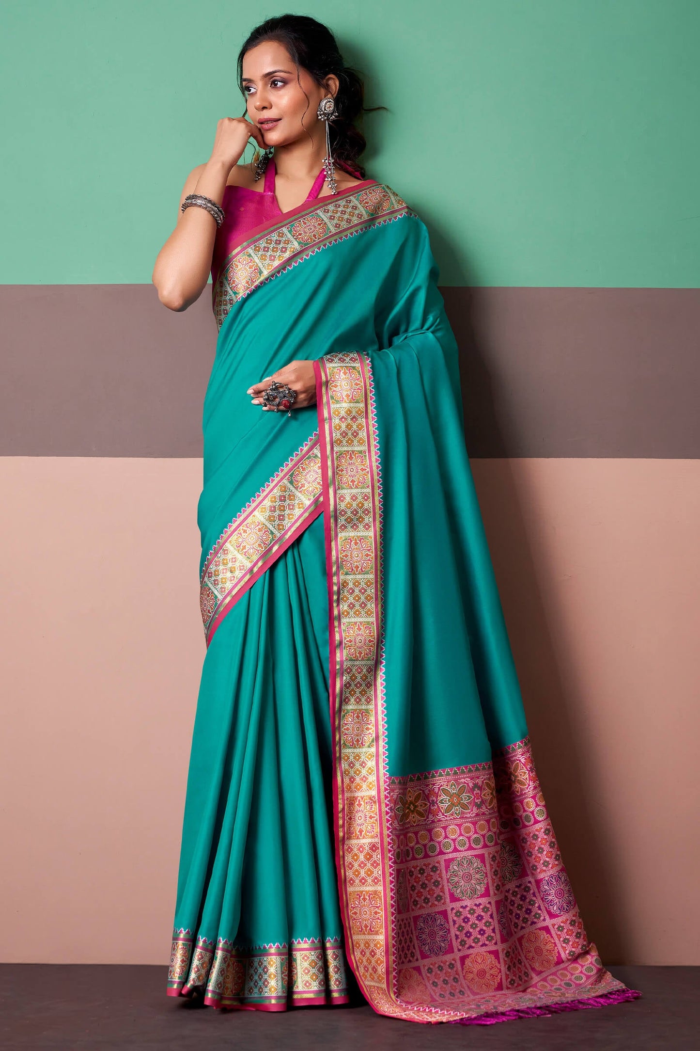 Murmurous Firozi Patola Silk Saree with Mellifluous Blouse Piece