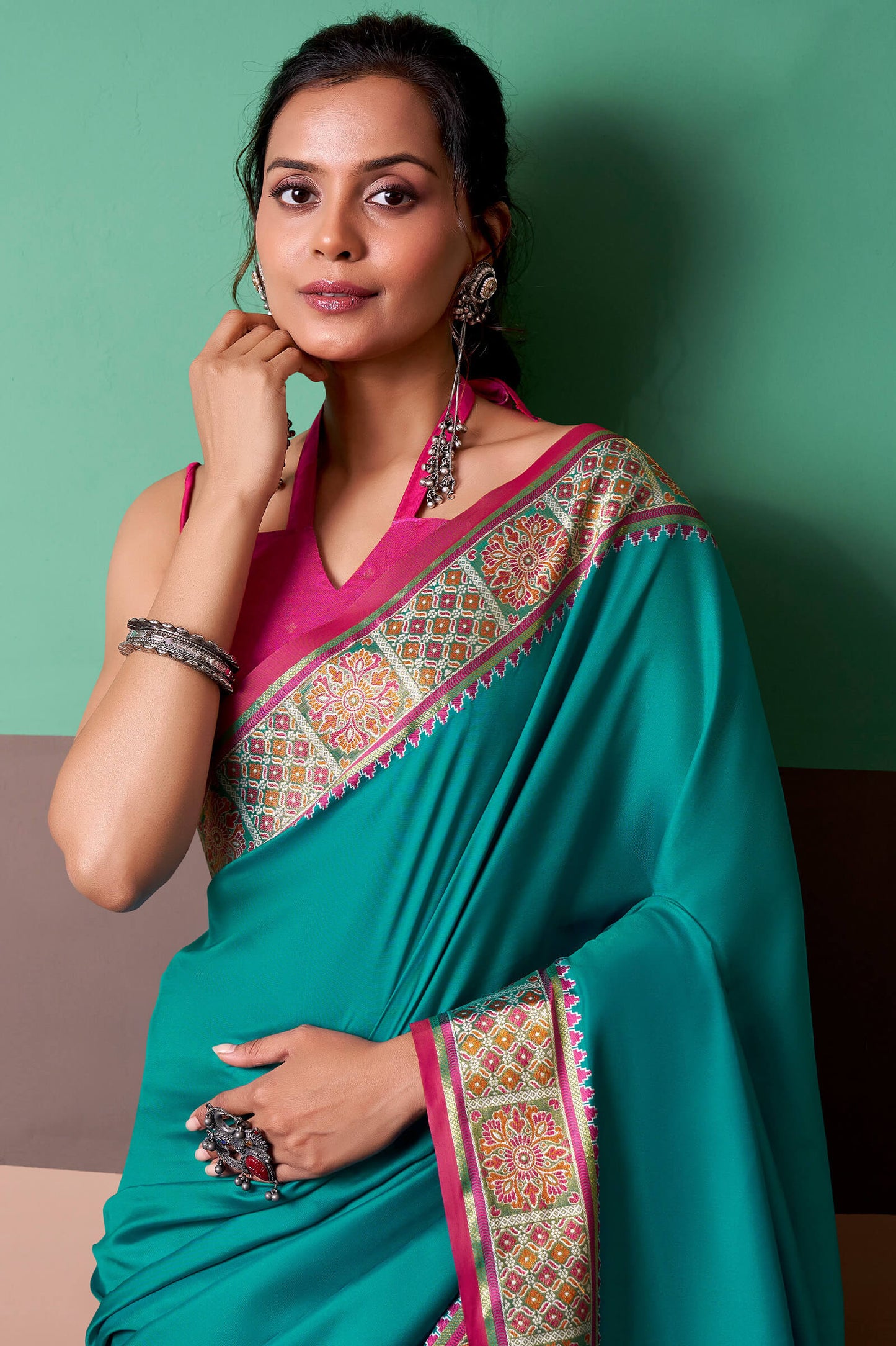 Murmurous Firozi Patola Silk Saree with Mellifluous Blouse Piece