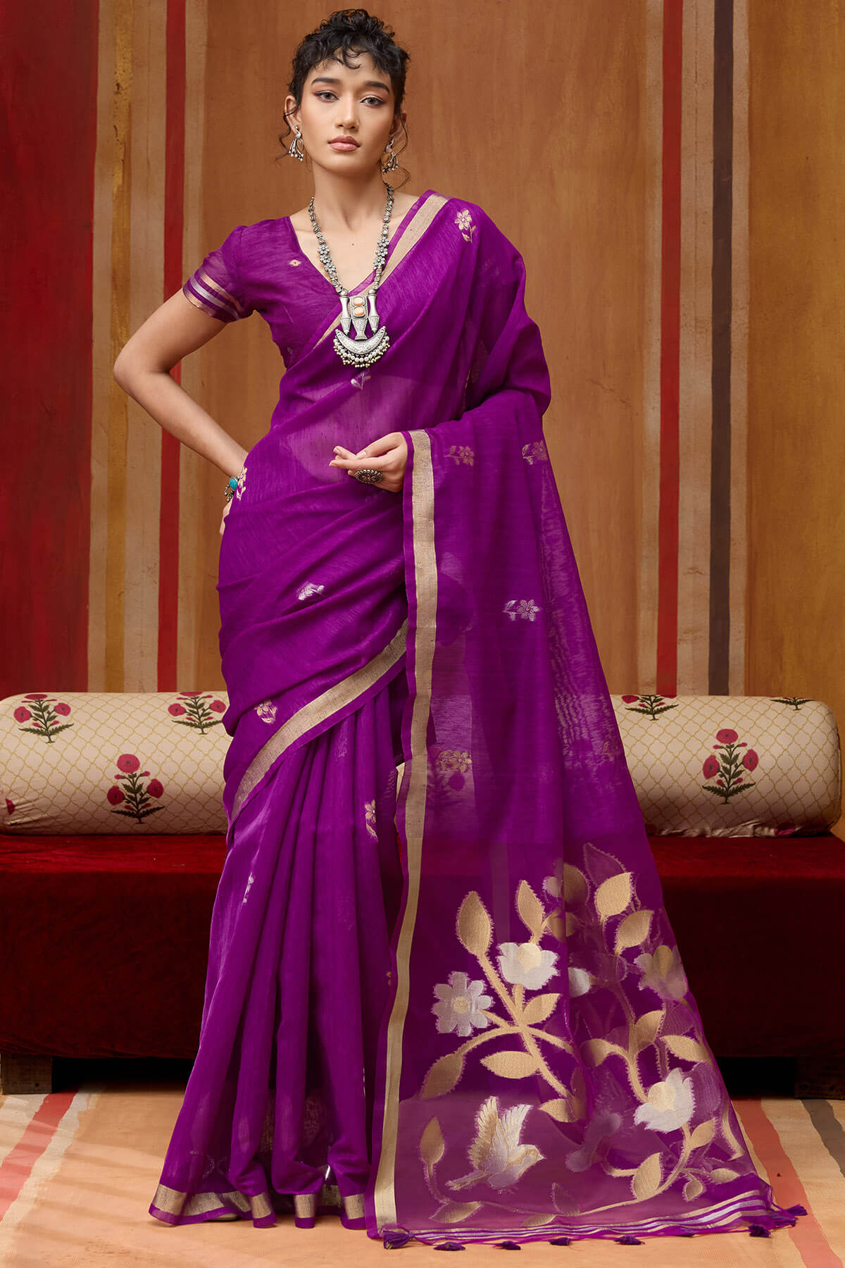 Skinny Purple Pure Munga Cotton Silk Saree With Sempiternal Blouse Piece