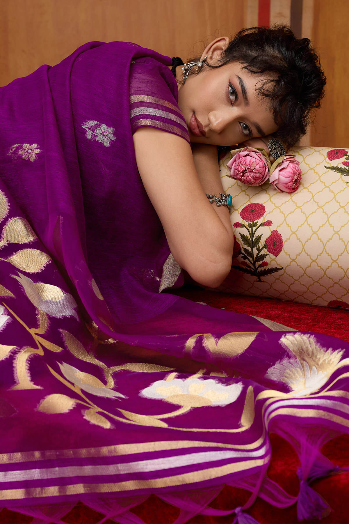 Skinny Purple Pure Munga Cotton Silk Saree With Sempiternal Blouse Piece