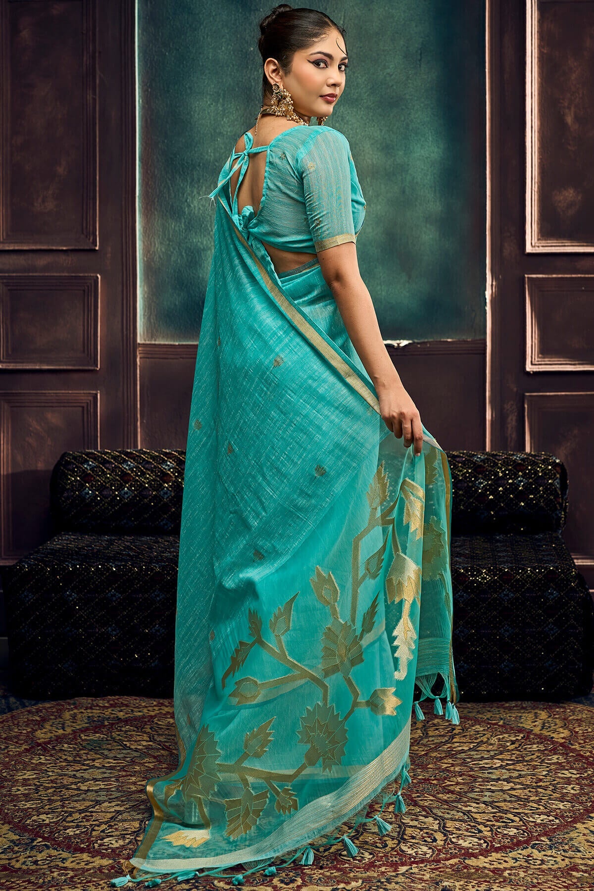Mesmeric Turquoise Pure Munga Cotton Silk Saree With Exquisite Blouse Piece