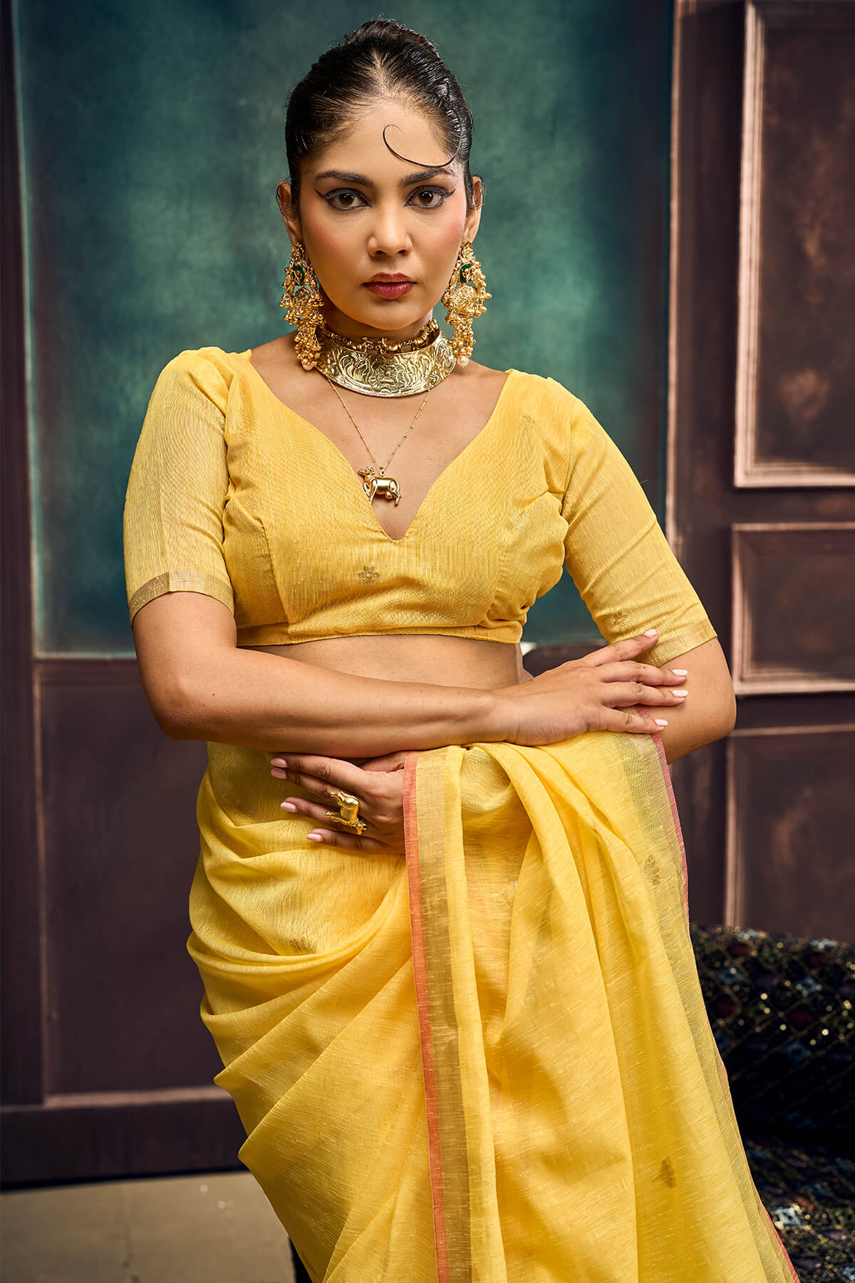 Scrumptious Yellow Pure Munga Cotton Silk Saree With Twirling Blouse Piece