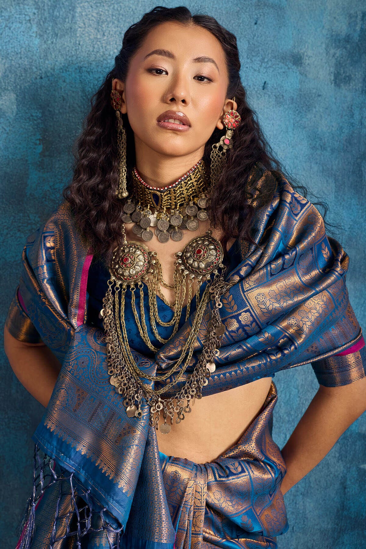 Confounding Navy Blue Kanjivaram Silk Saree With Groovy Blouse Piece