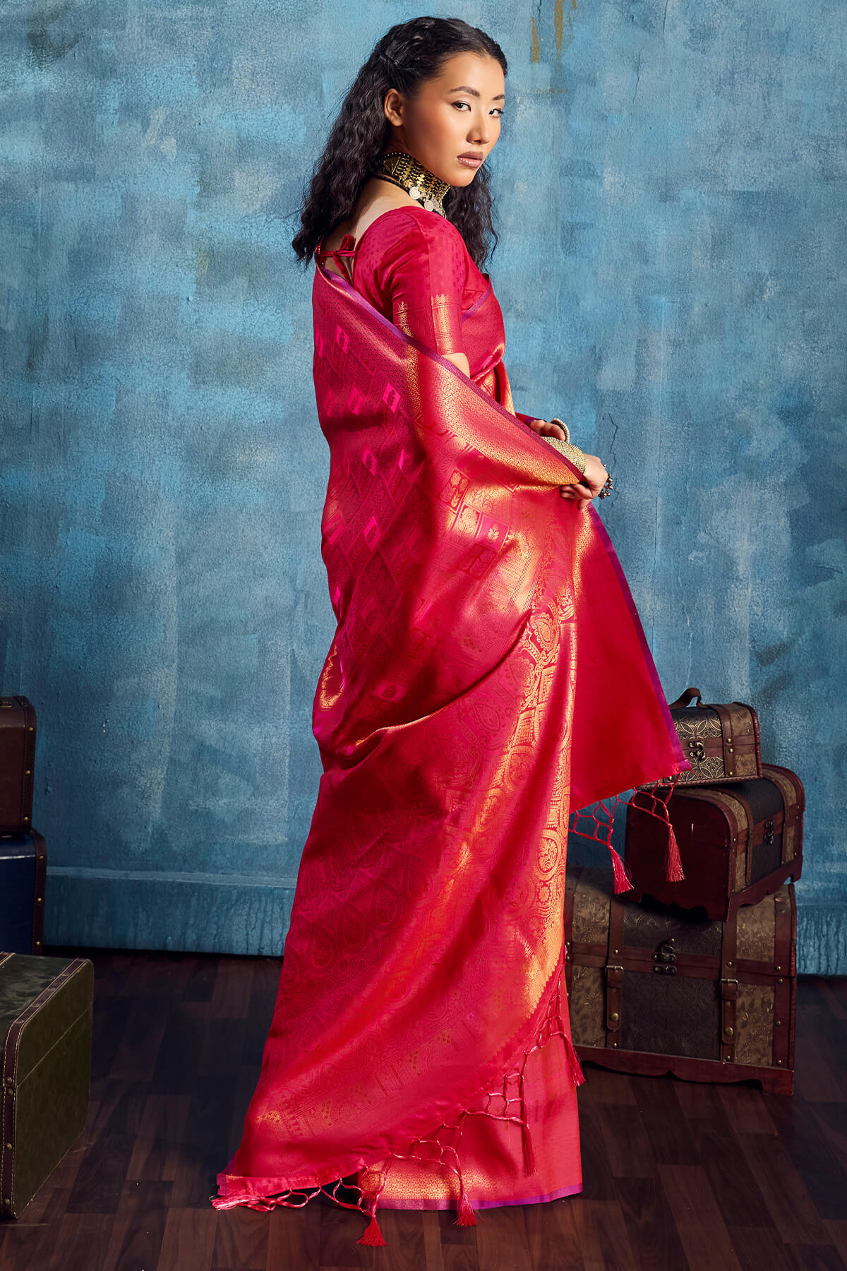 Efflorescence Dark Pink Kanjivaram Silk Saree With Blooming Blouse Piece