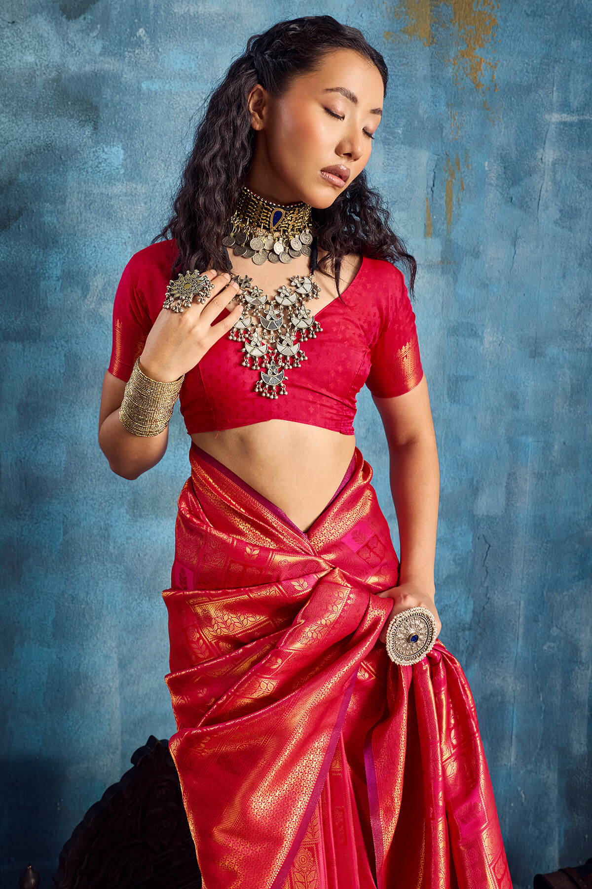 Efflorescence Dark Pink Kanjivaram Silk Saree With Blooming Blouse Piece