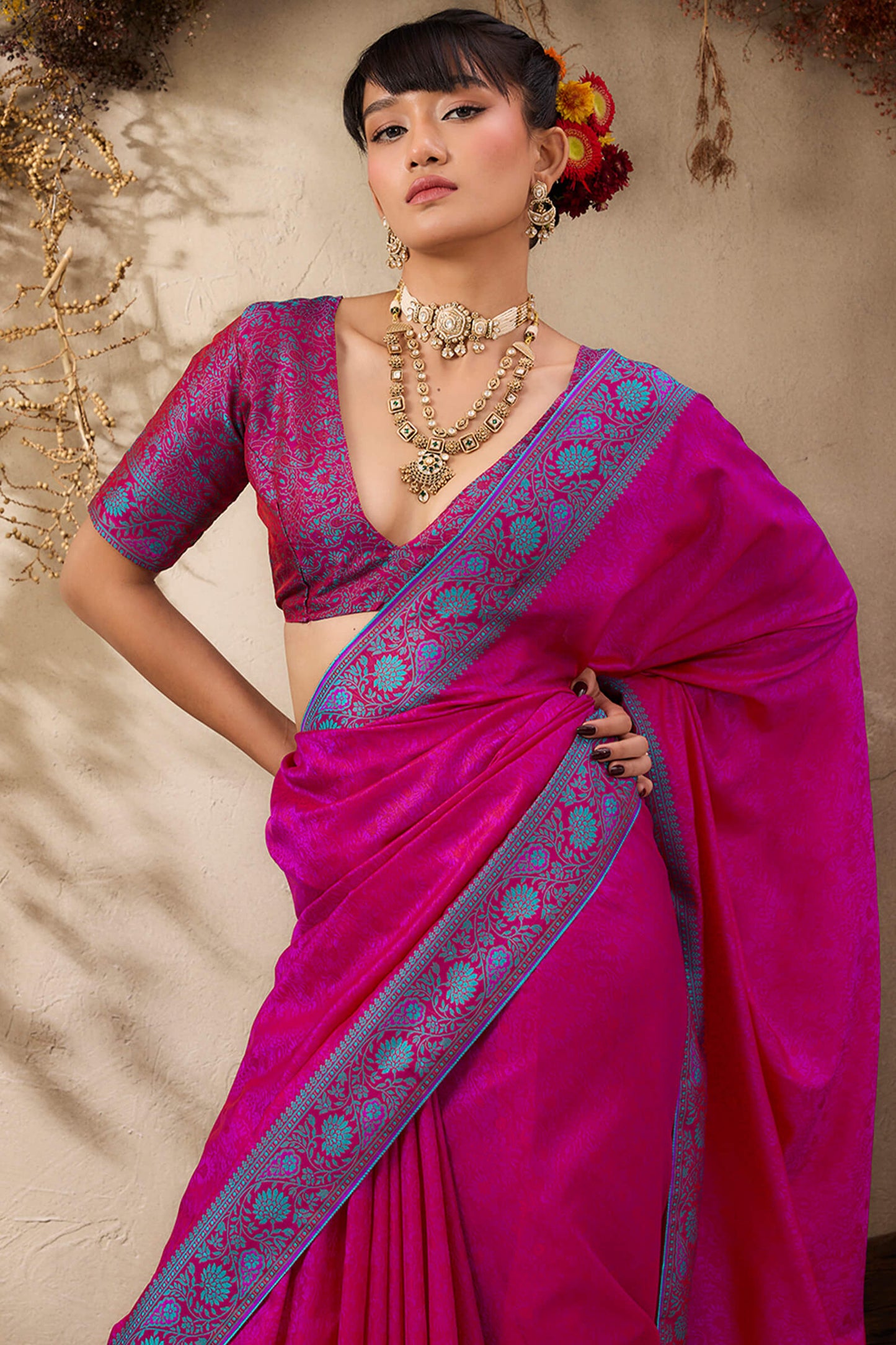 Ebullience Magenta Kanjivaram Silk Saree With Moiety Blouse Piece