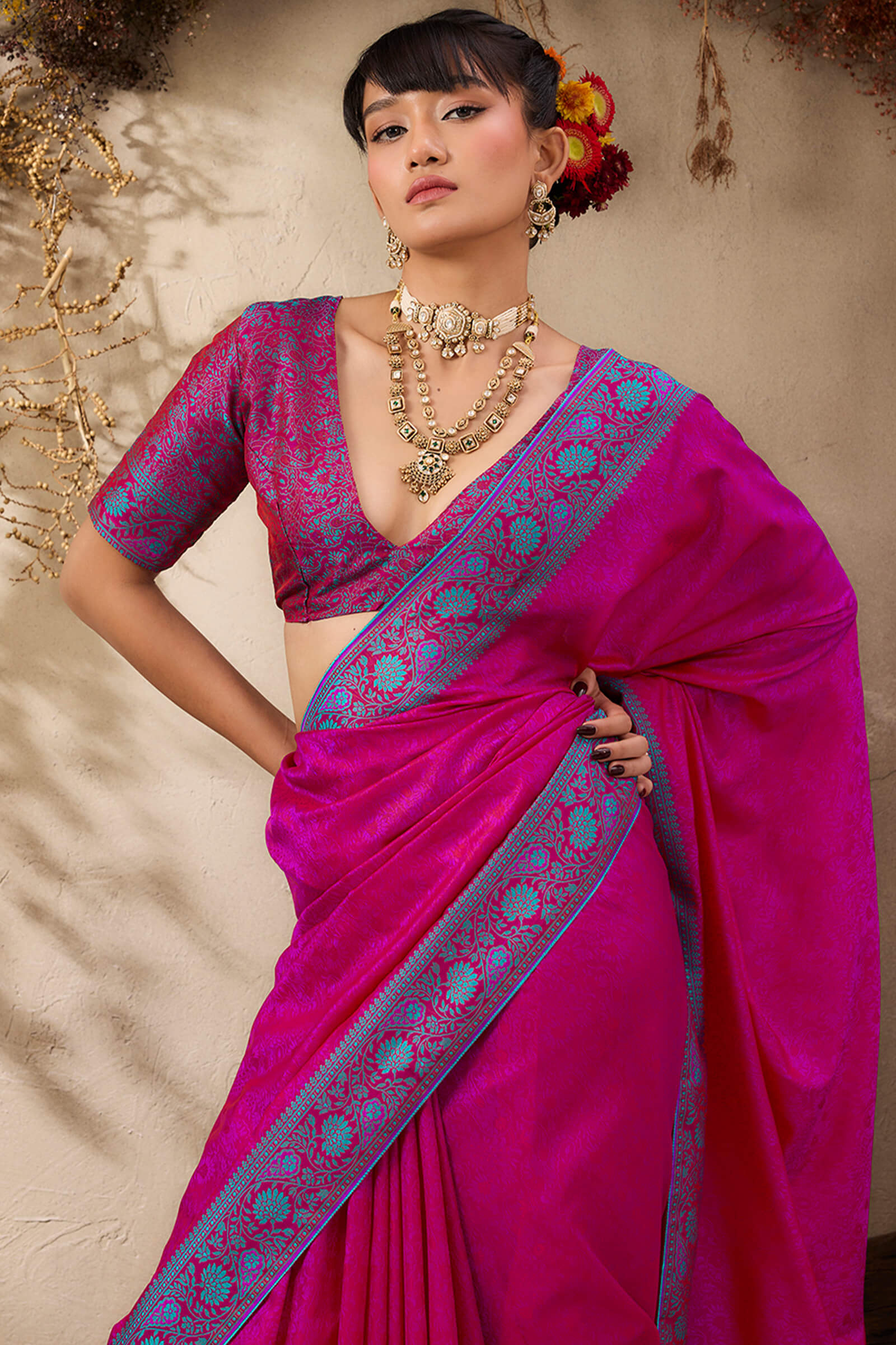 Ebullience Magenta Kanjivaram Silk Saree With Moiety Blouse Piece