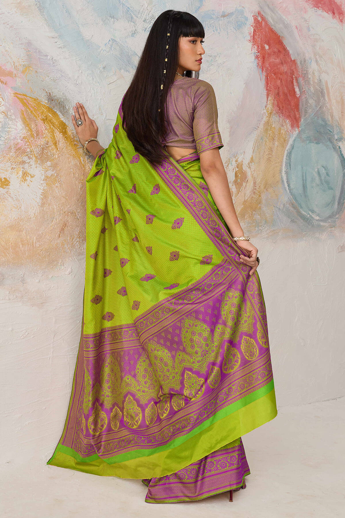 Desirable Green Kanjivaram Silk Saree With Seraphic Blouse Piece