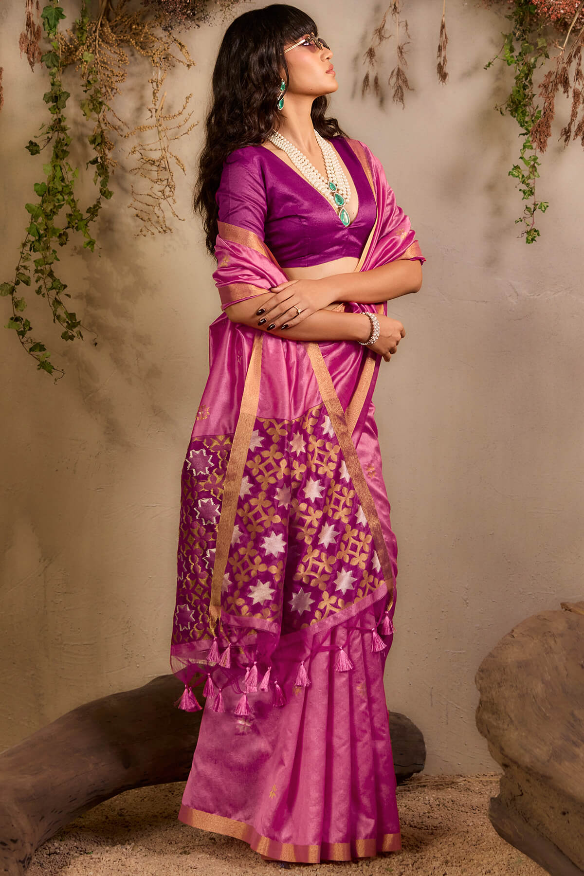 Epiphany Pink Pure Zari Weaving Banarasi Tussar Silk Saree With Beauteous Blouse Piece