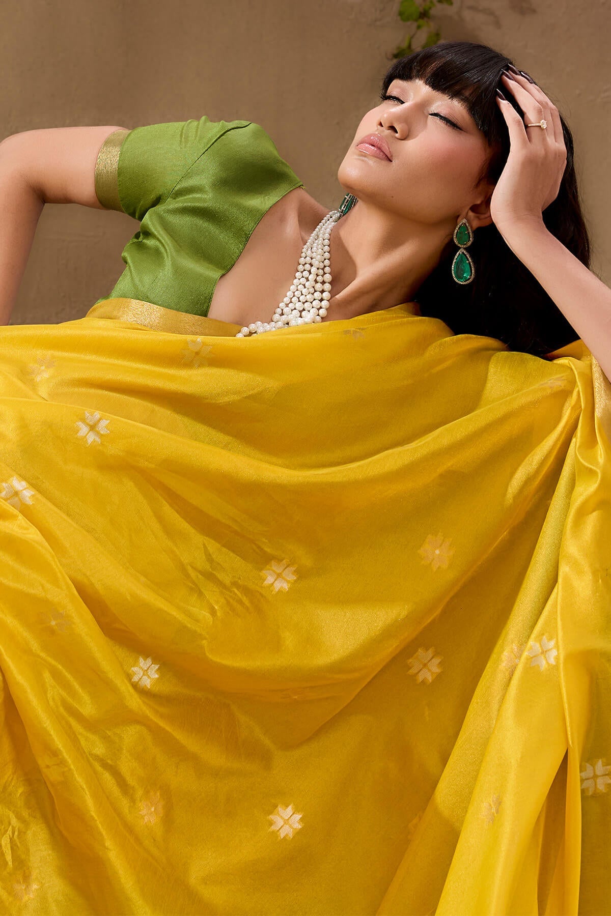 Entrancing Yellow Pure Zari Weaving Banarasi Tussar Silk Saree With Impressive Blouse Piece