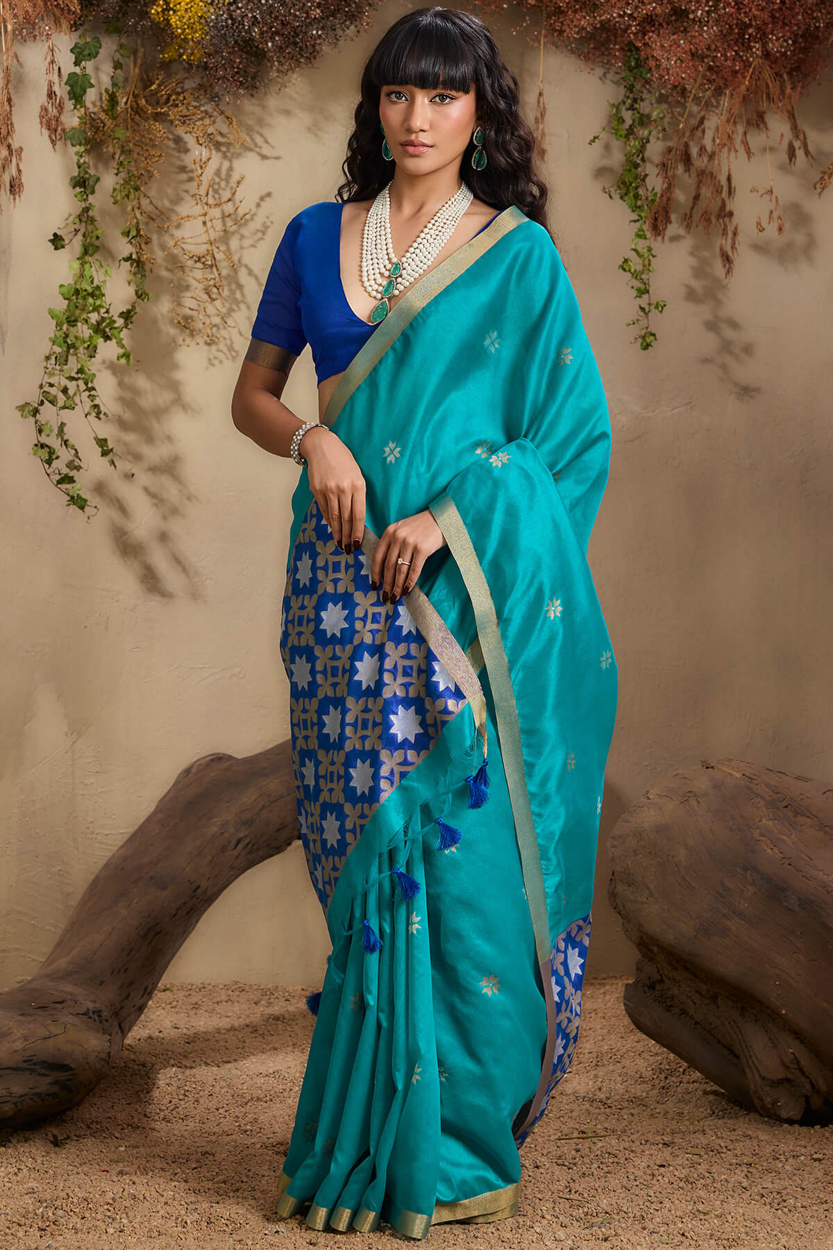 Preferable Firozi Pure Zari Weaving Banarasi Tussar Silk Saree With Enthralling Blouse Piece