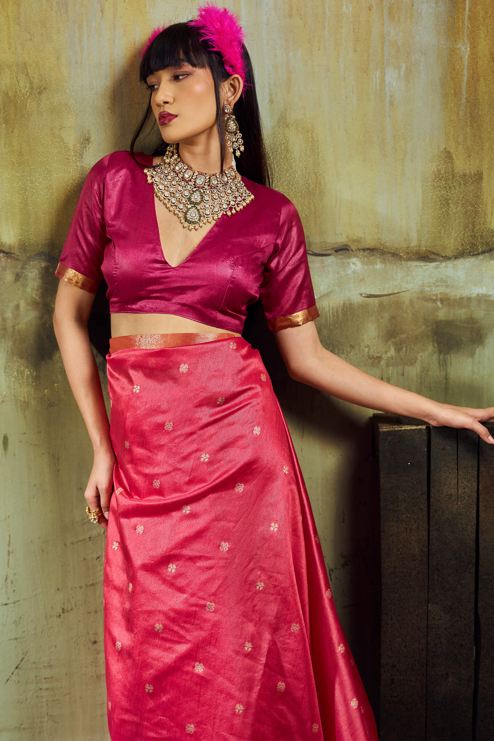 Hypnotic Pink Banarasi Handloom Silk Saree With Divine Blouse Piece