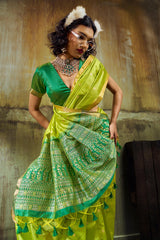 Ebullience Parrot Banarasi Handloom Silk Saree With Panoply Blouse Piece
