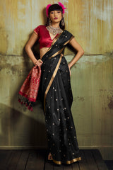 Inspiring Black Banarasi Handloom Silk Saree With Prodigal Blouse Piece