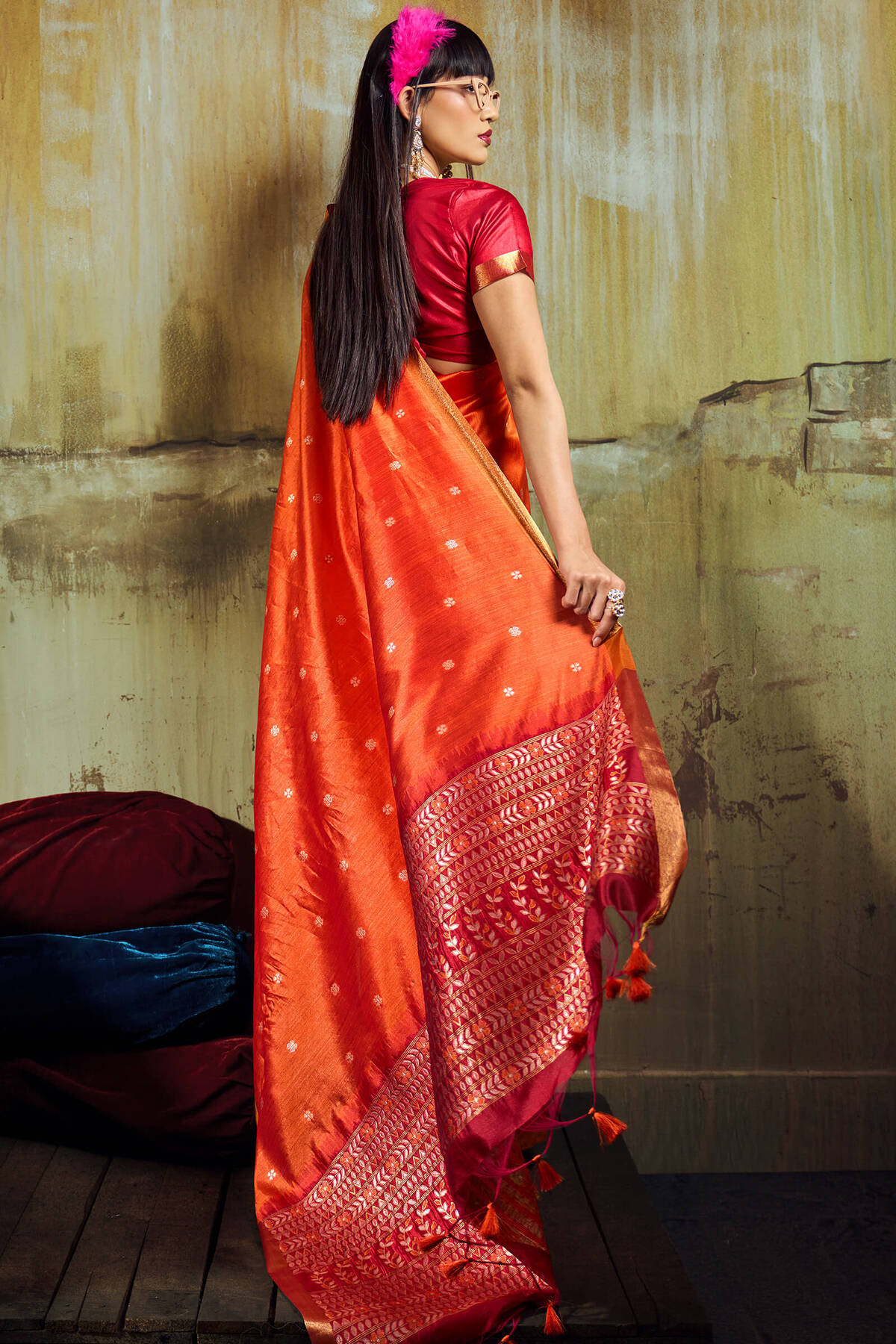Denouement Orange Banarasi Handloom Silk Saree With Splendorous Blouse Piece