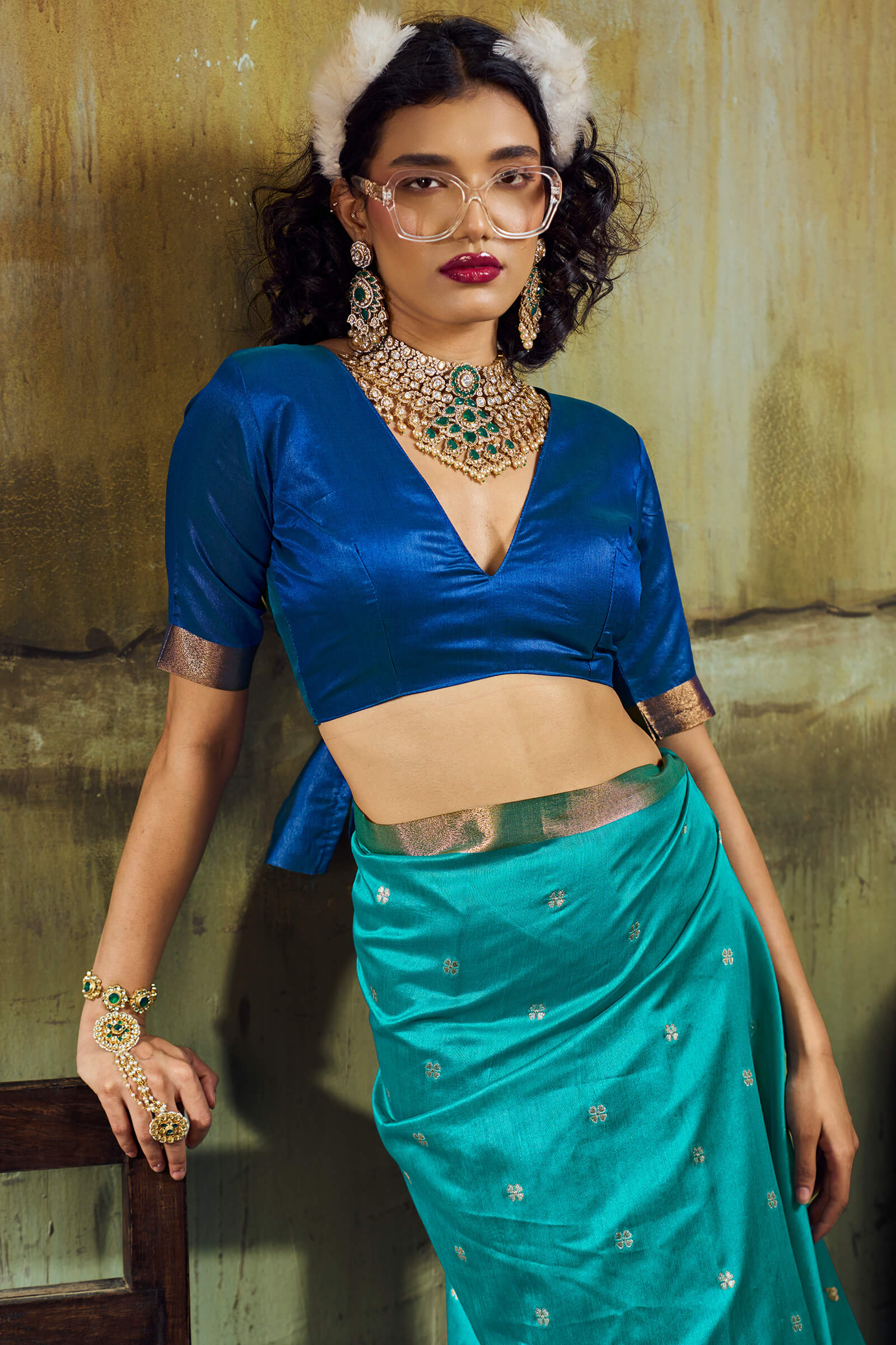 Marvellous Firozi Banarasi Handloom Silk Saree With Gratifying Blouse Piece