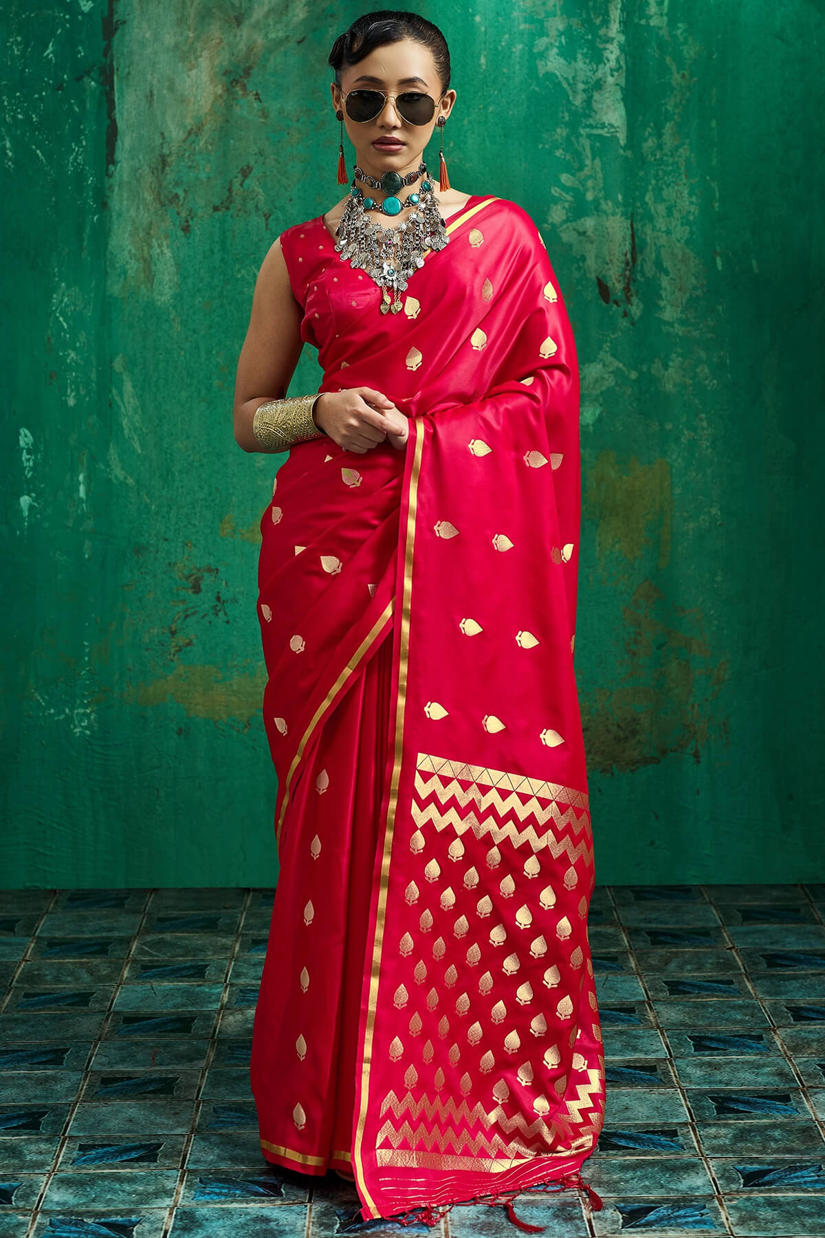 Felicitous Red Banarasi Satin Silk Saree With Engrossing Blouse