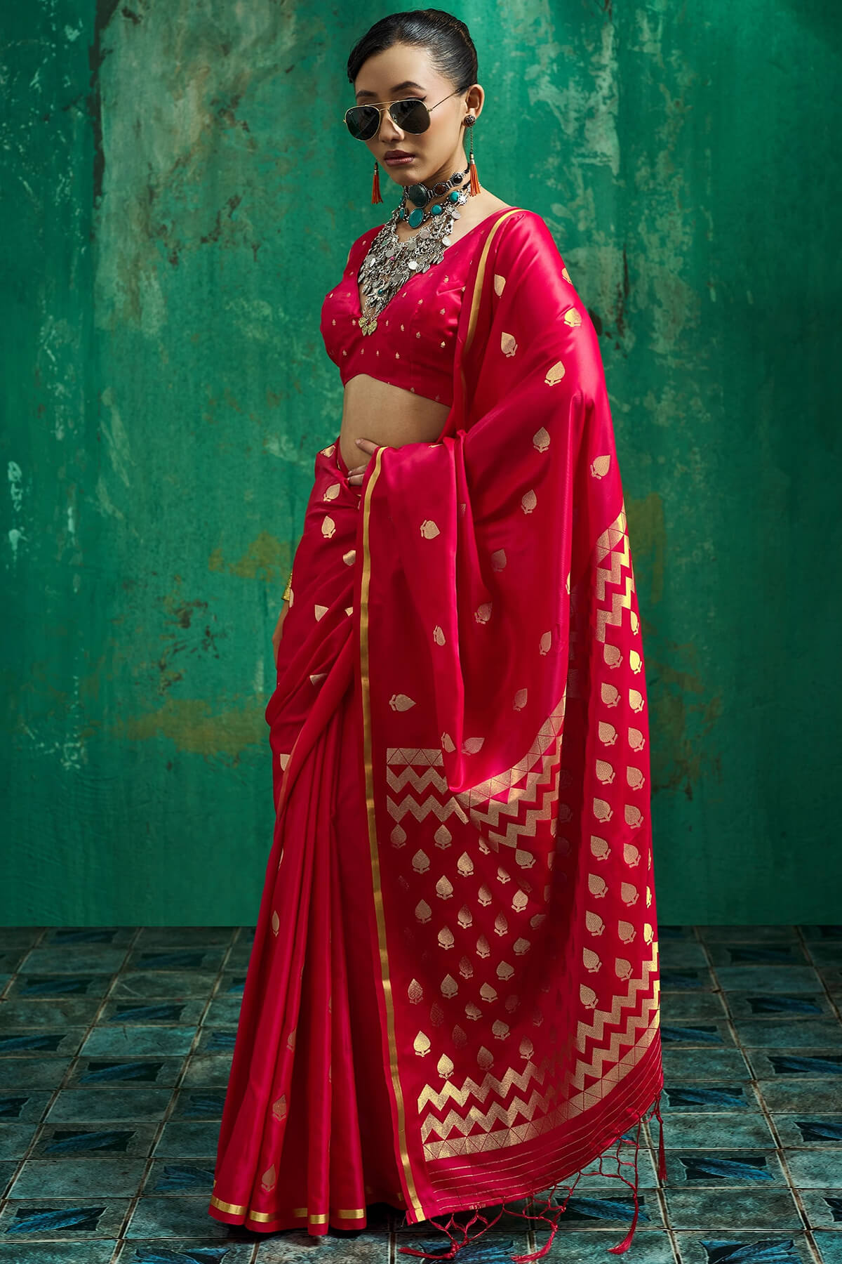 Felicitous Red Banarasi Satin Silk Saree With Engrossing Blouse