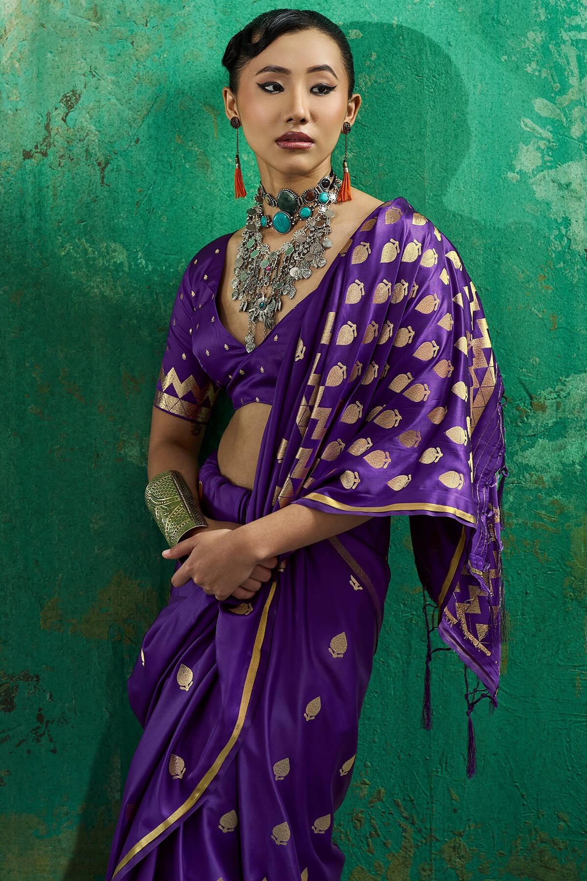 Pleasurable Purple Banarasi Satin Silk Saree With Delectable Blouse