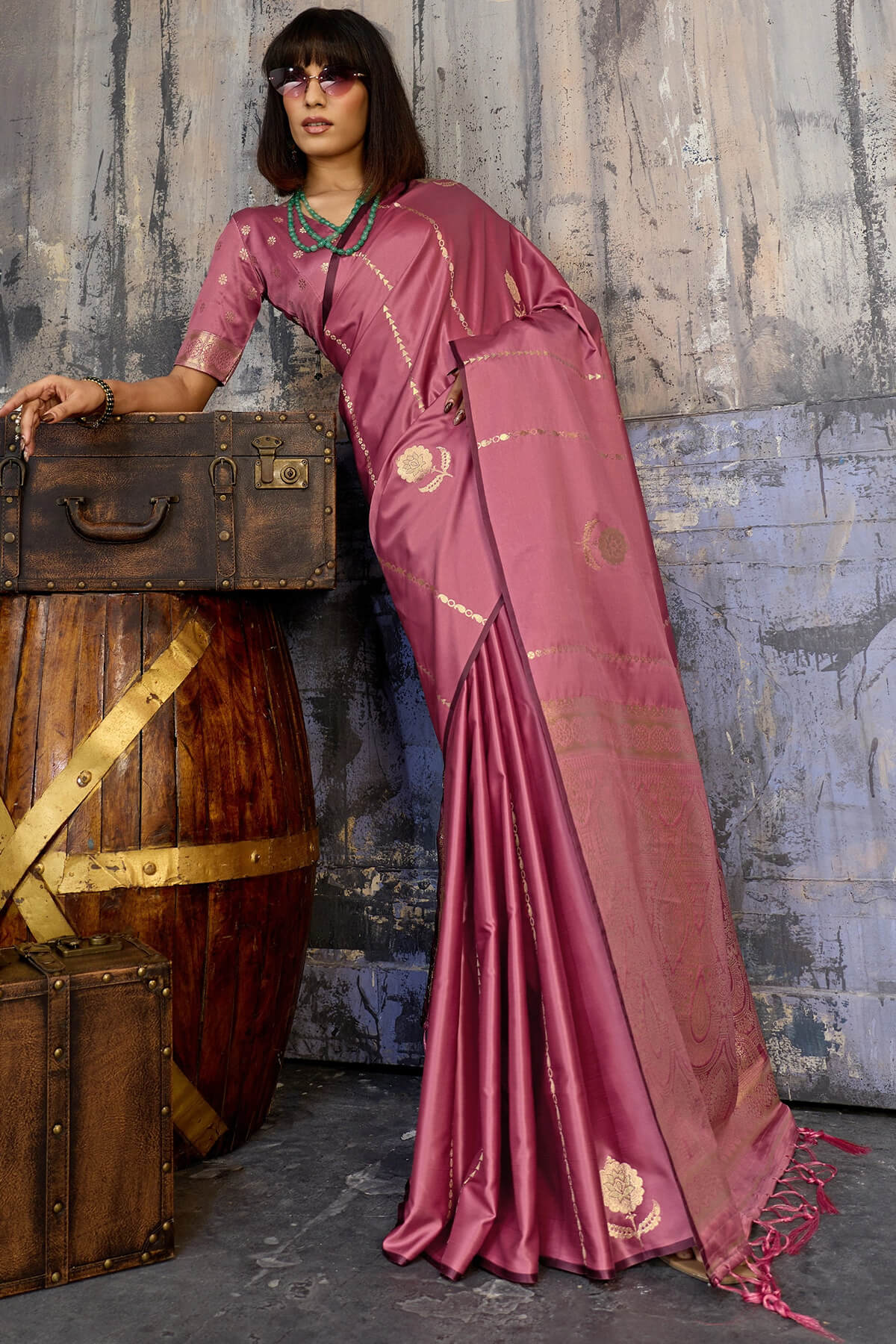 Tantalizing Pink Banarasi Satin Silk Saree With Snazzy Blouse