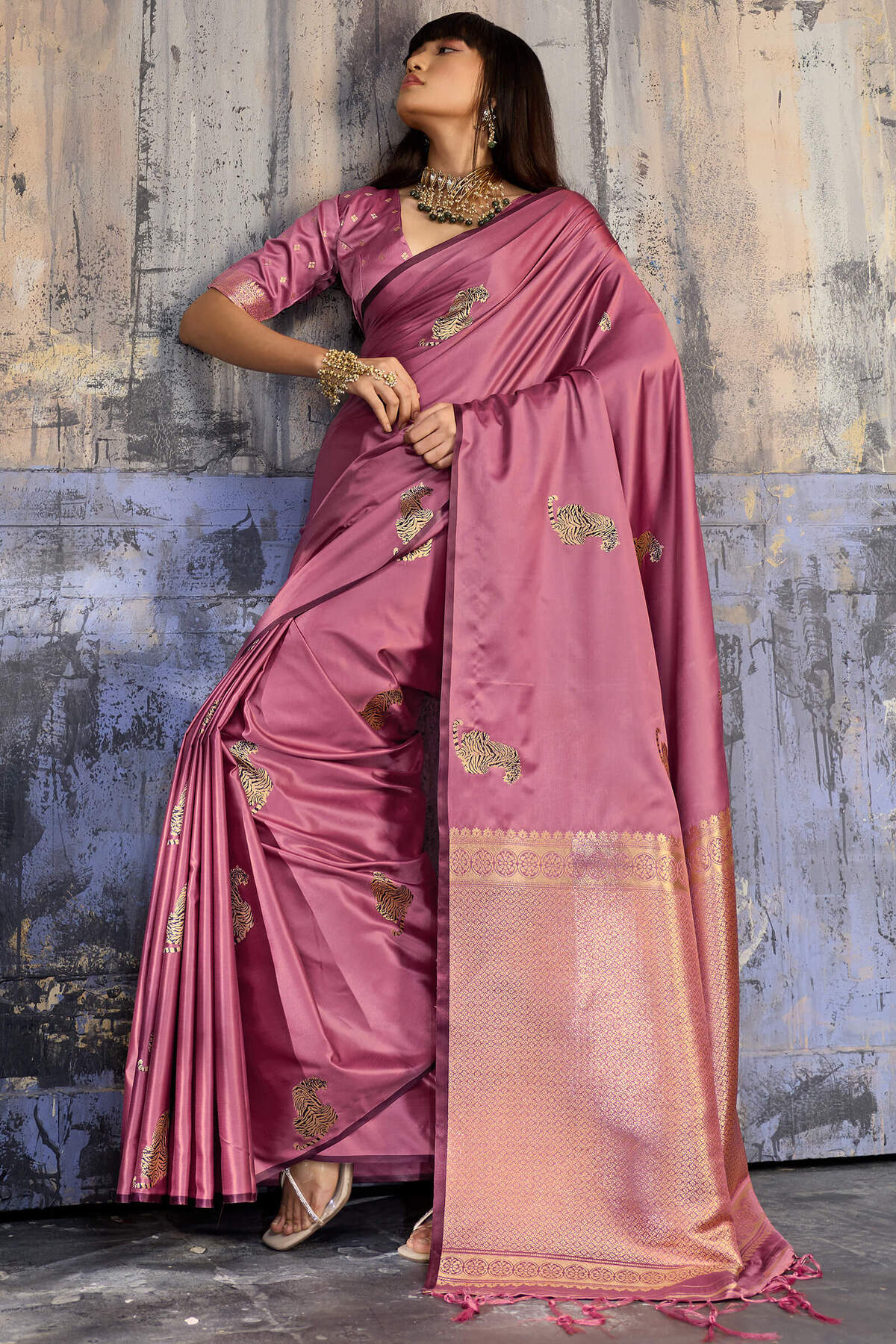 Jubilant Pink Banarasi Satin Silk Saree With Surpassing Blouse
