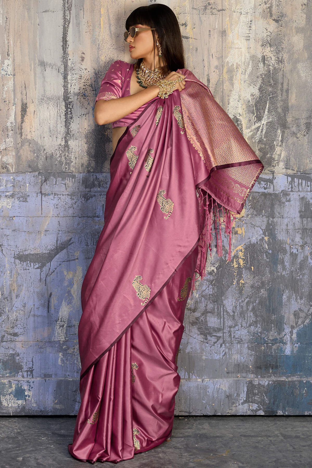 Jubilant Pink Banarasi Satin Silk Saree With Surpassing Blouse