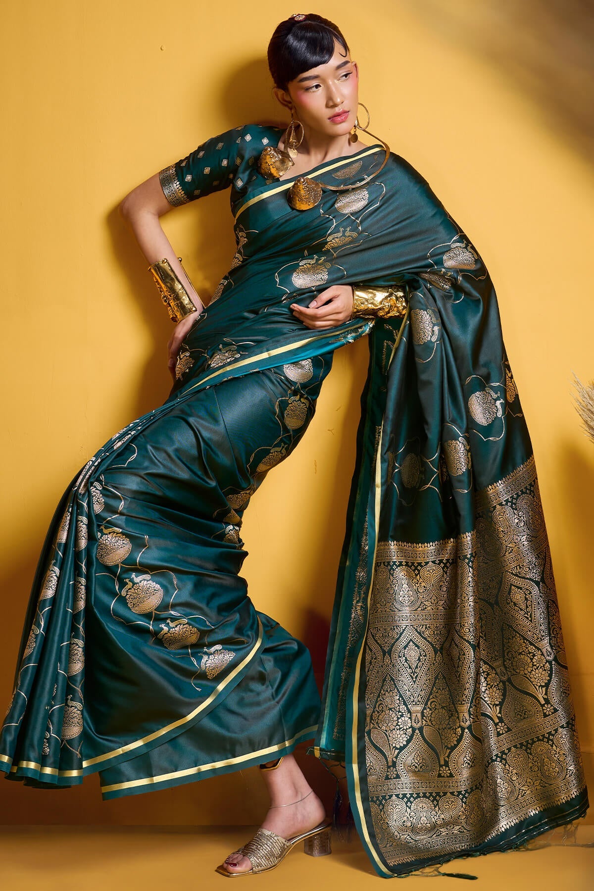 Majestic Dark Green Banarasi Satin Silk Saree With Demanding Blouse