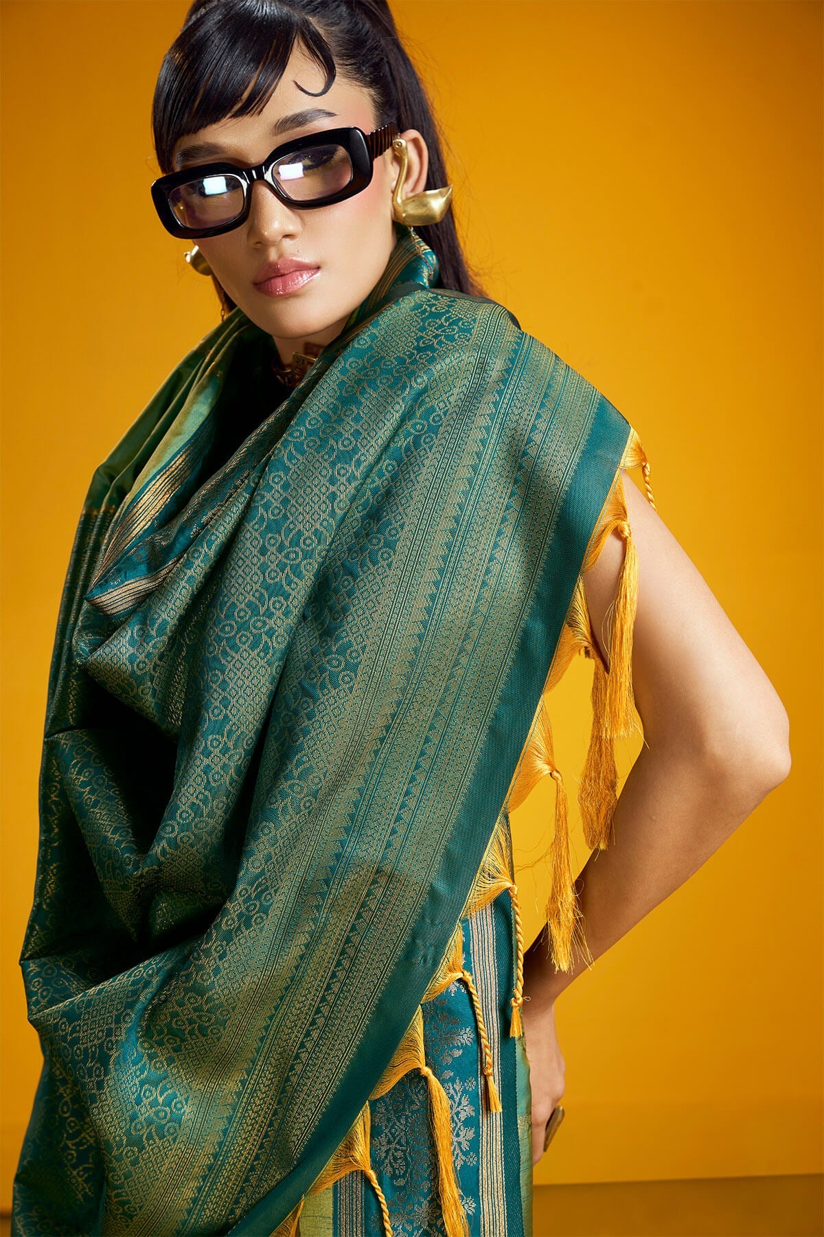 Adoring Green Pure Zari Weaving Banarasi Silk Saree With Desiring Blouse Piece