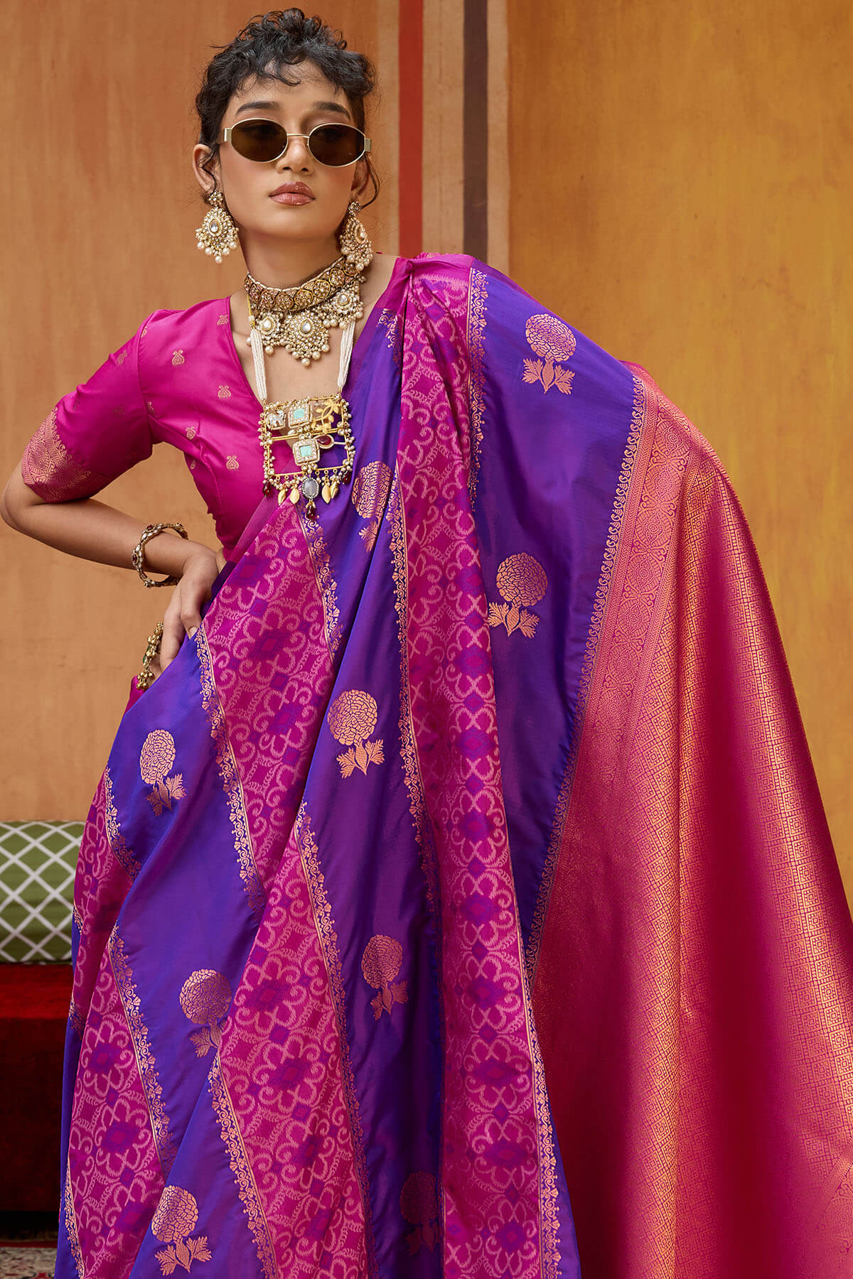 Lustrous Purple Pure Zari Weaving Banarasi Silk Saree With Conflate Blouse Piece