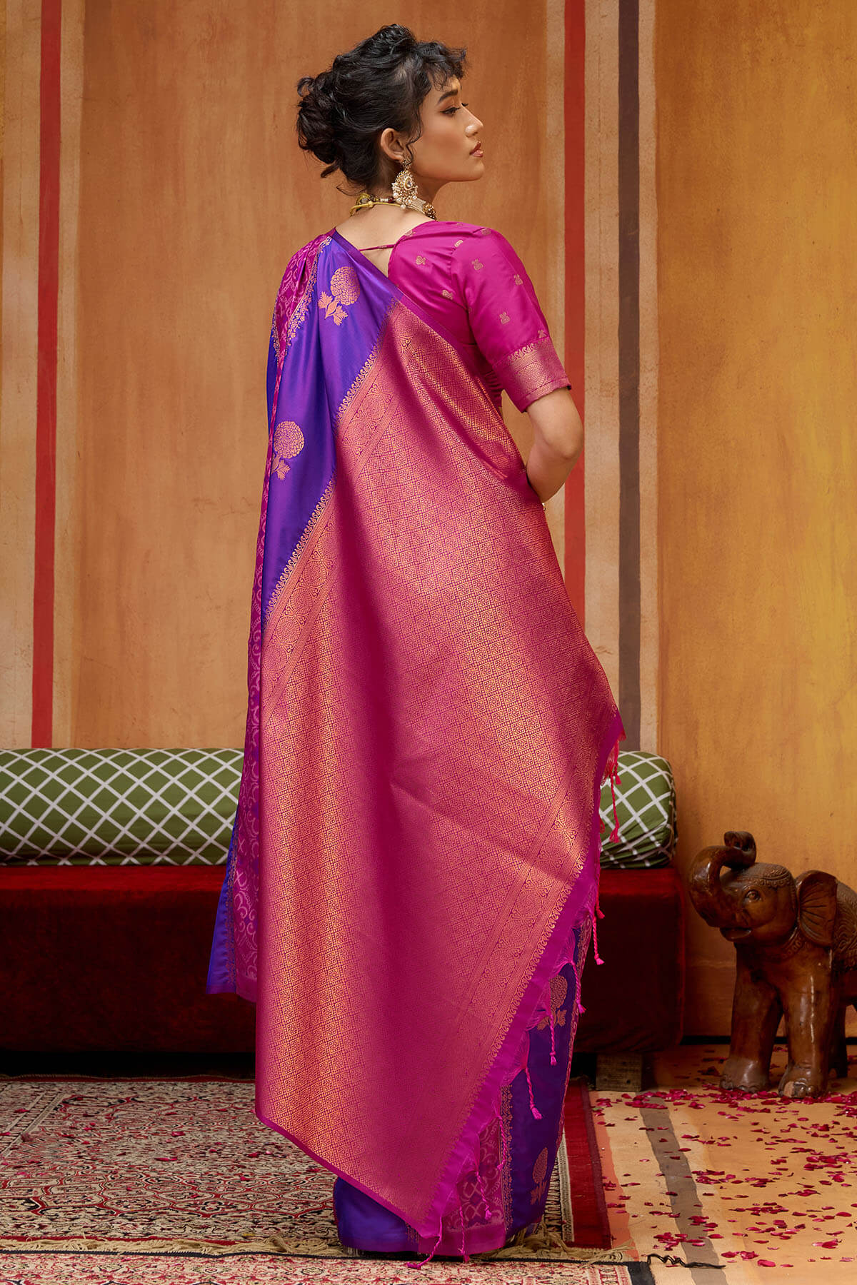 Lustrous Purple Pure Zari Weaving Banarasi Silk Saree With Conflate Blouse Piece