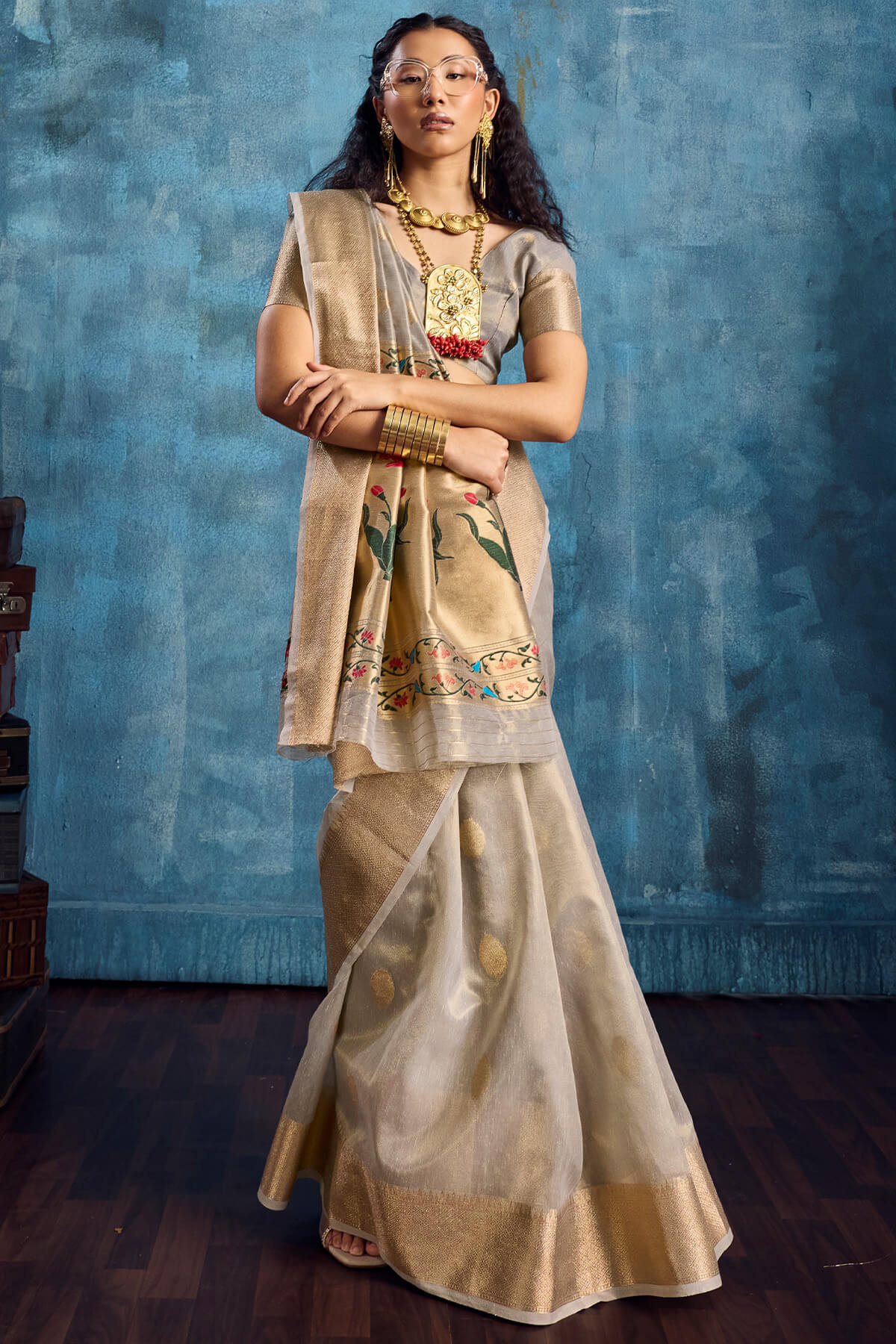 Rhapsodic Grey Paithani Pure Tissue Silk Saree With Bucolic Blouse Piece