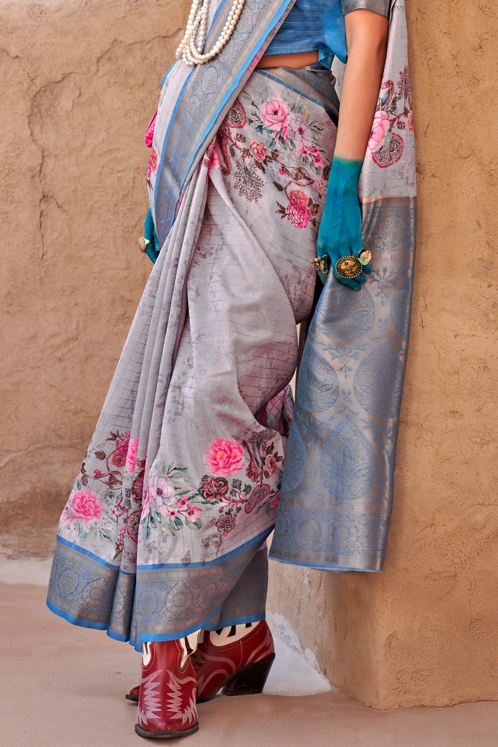 Desultory Grey Digital Printed Cotton Silk Saree With Exquisite Blouse Piece