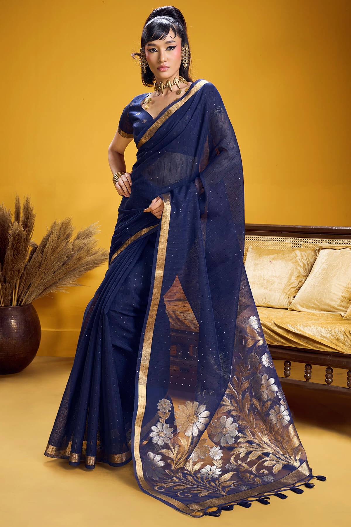 Splendiferous Navy Blue Pure Munga Cotton Silk Saree With Ornate Blouse Piece