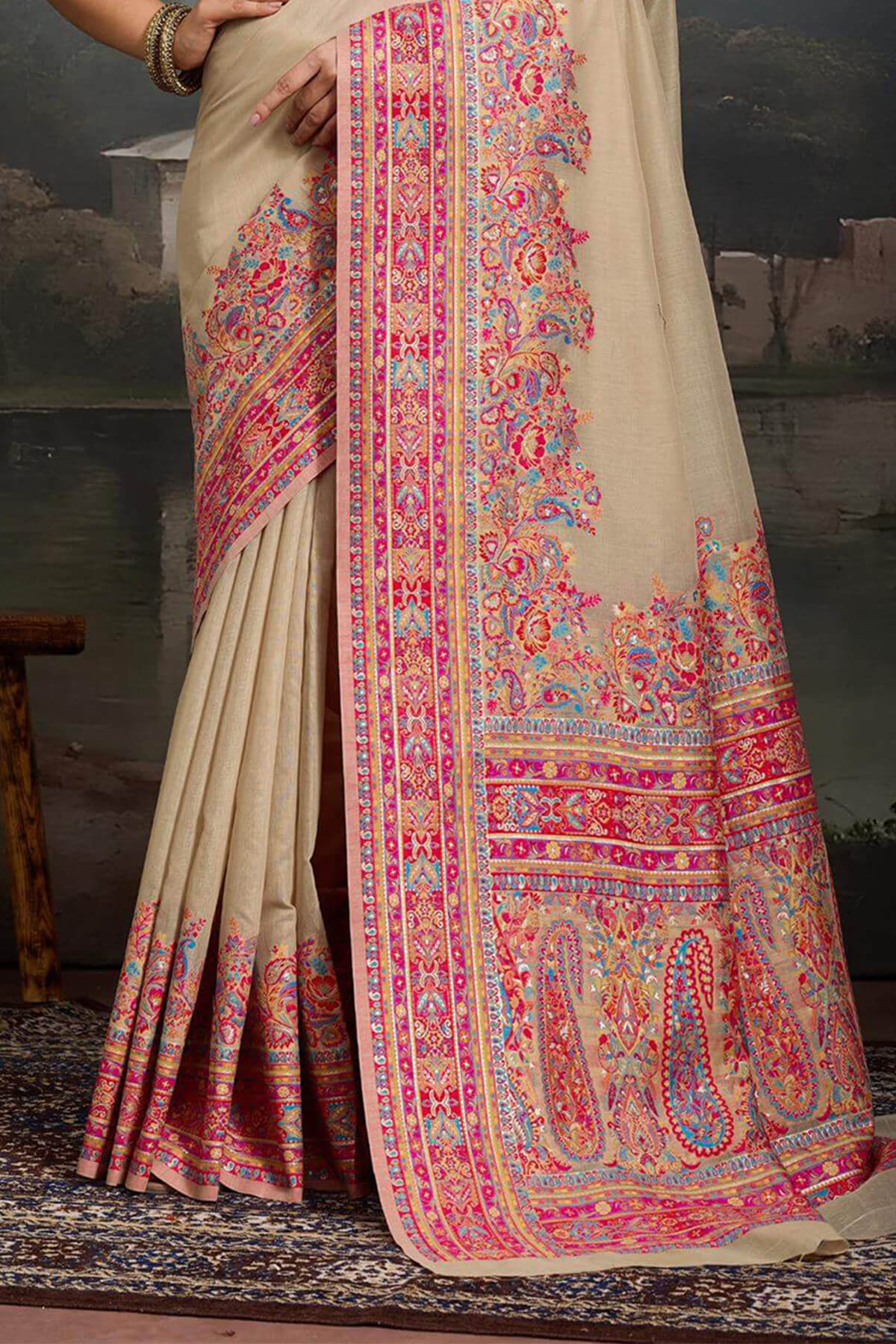 Scrumptious Dark Beige Pashmina saree With Chatoyant Blouse Piece