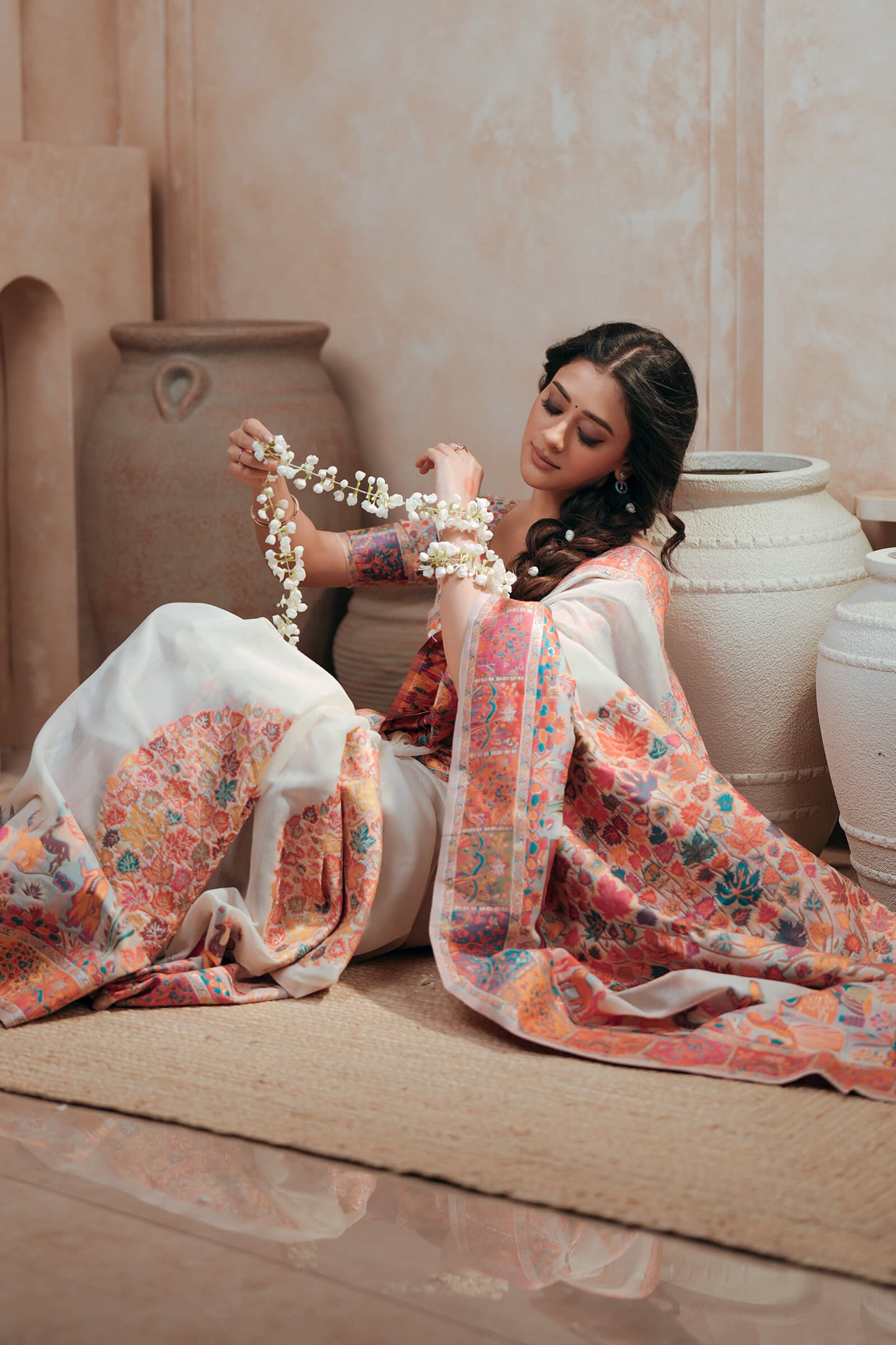 Hiba Nawab in Off-White Pashmina Silk Saree