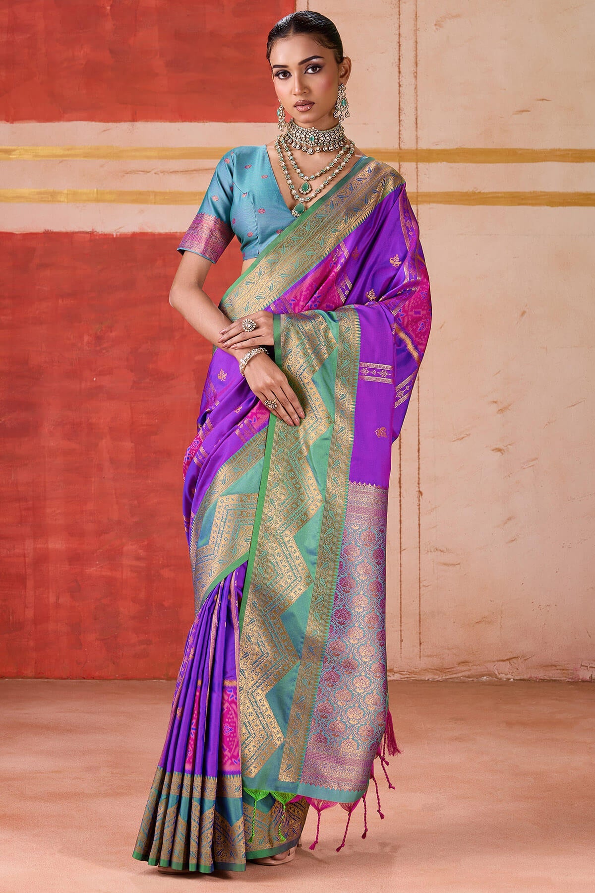 Appealing Purple Pure Zari Weaving Banarasi Silk Saree With Lagniappe Blouse Piece