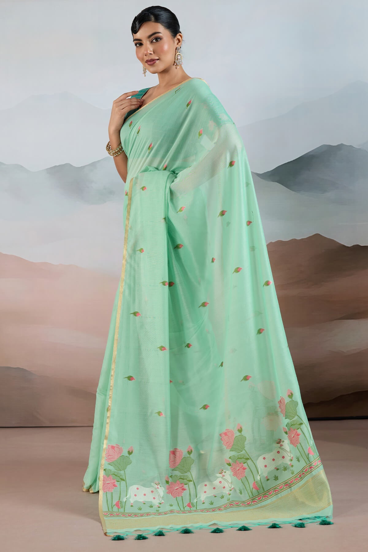 Chatoyant Turquoise Spun Cotton Silk Saree With Most Stunning Blouse Piece
