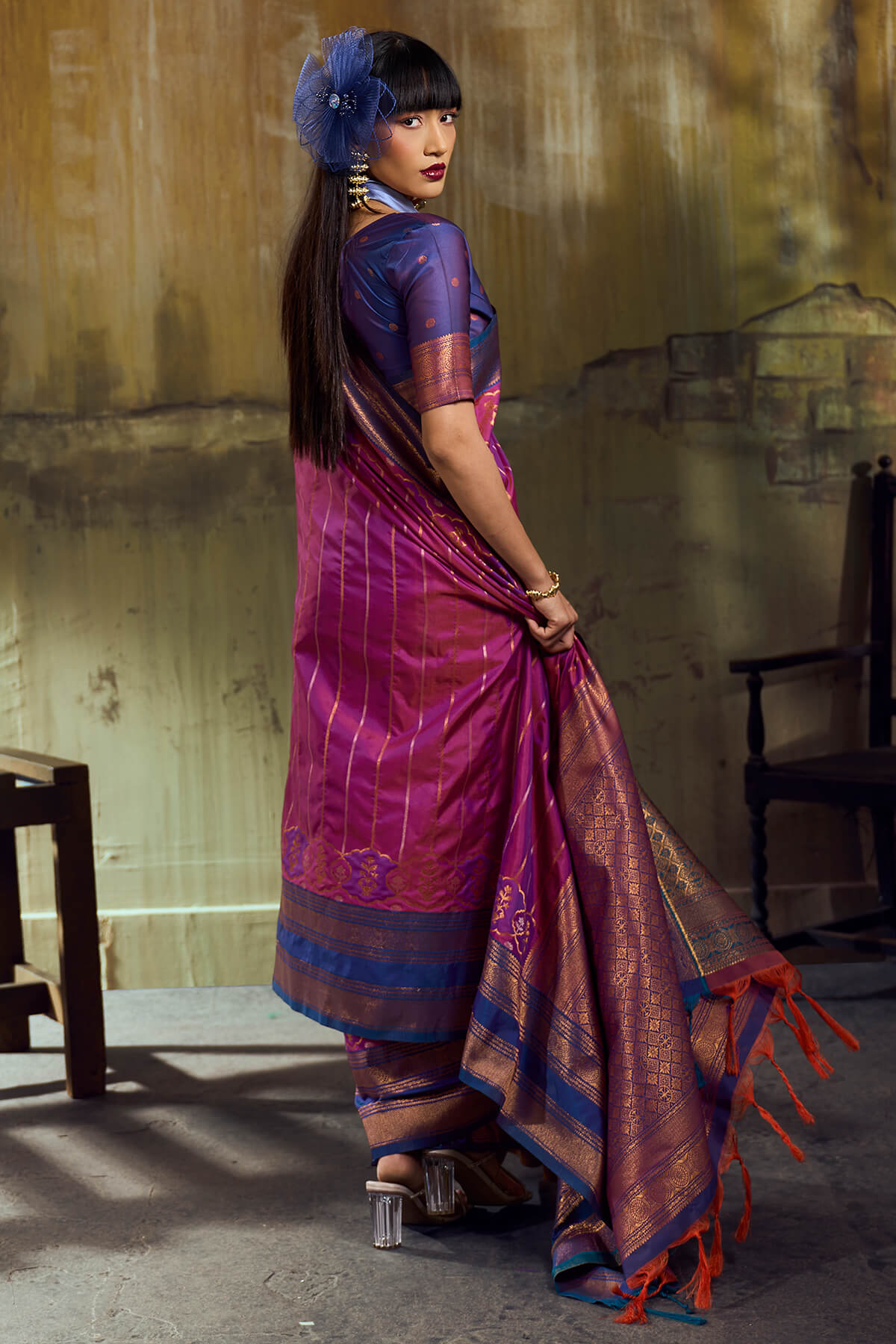Beleaguer Magenta Pure Zari Weaving Banarasi Silk Saree With Zephyr Blouse Piece