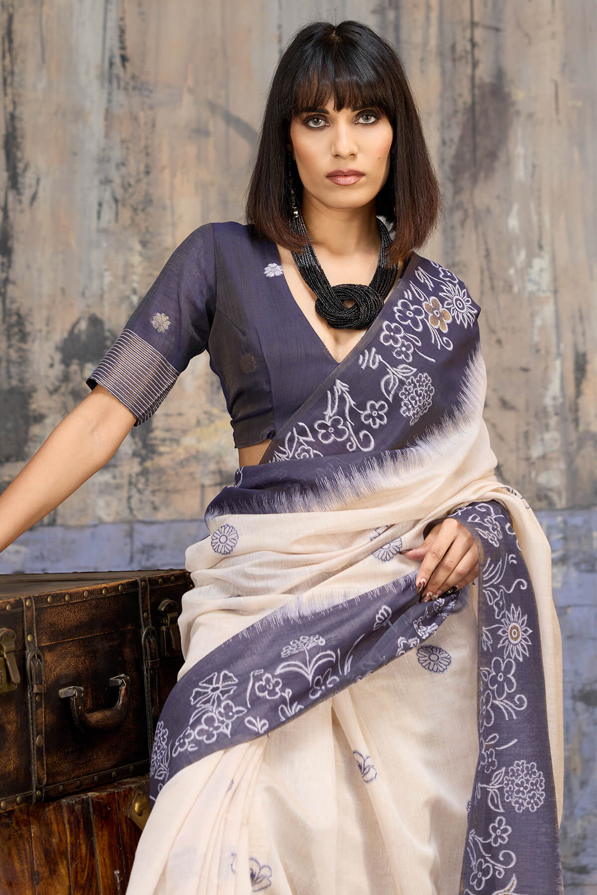 Capricious Beige and Grey Pure Munga Cotton Saree With Beguiling Blouse Piece
