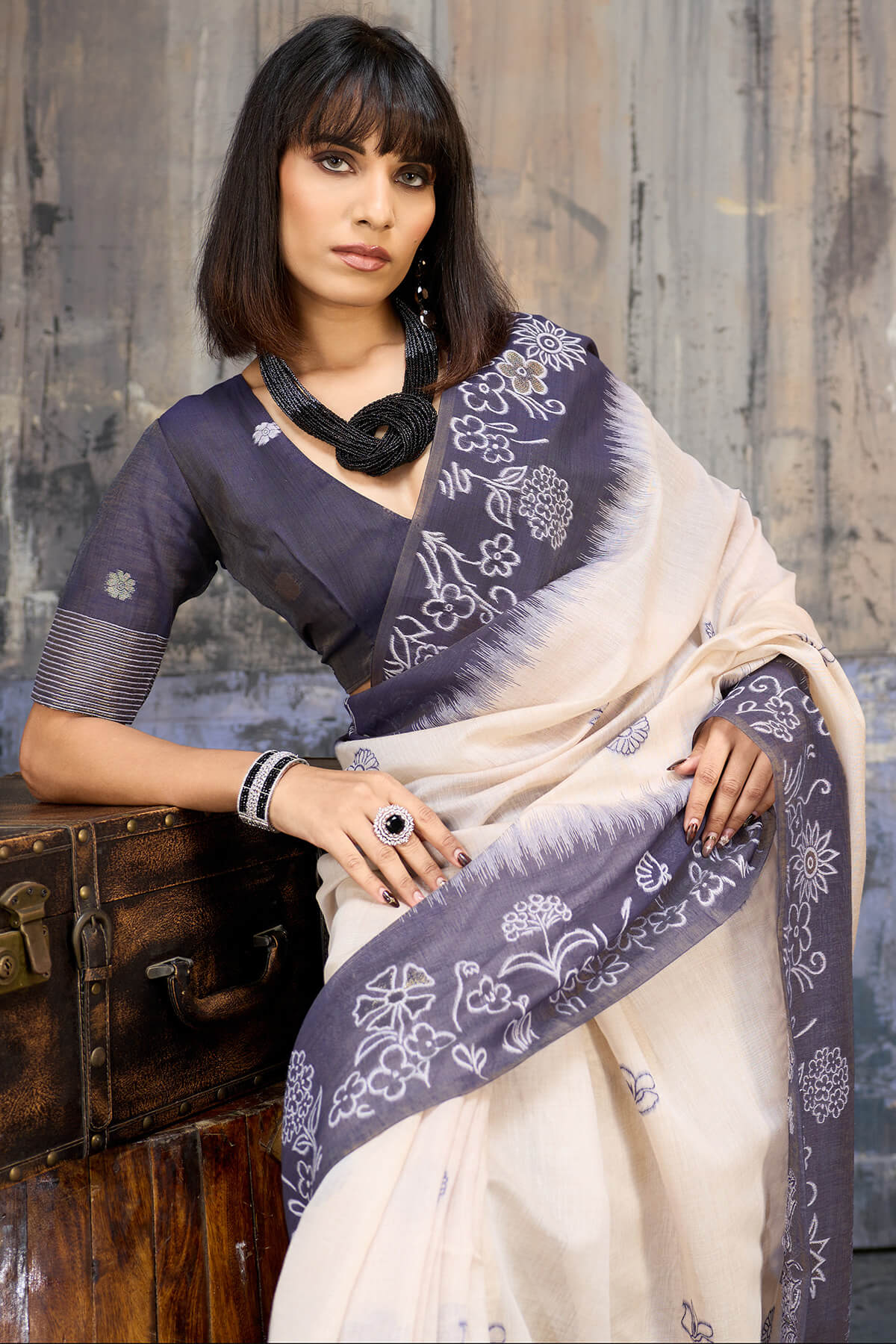 Capricious Beige and Grey Pure Munga Cotton Saree With Beguiling Blouse Piece