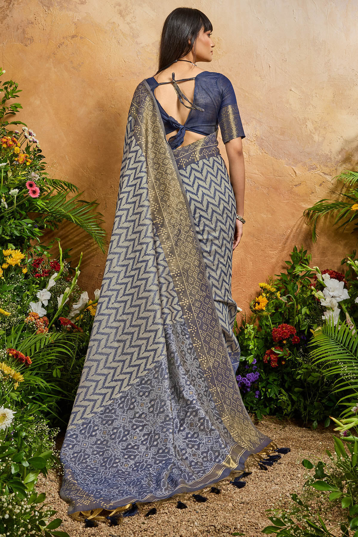 Beguiling Blue Viscose Cotton Patola Silk Saree With Splendorous Blouse Piece